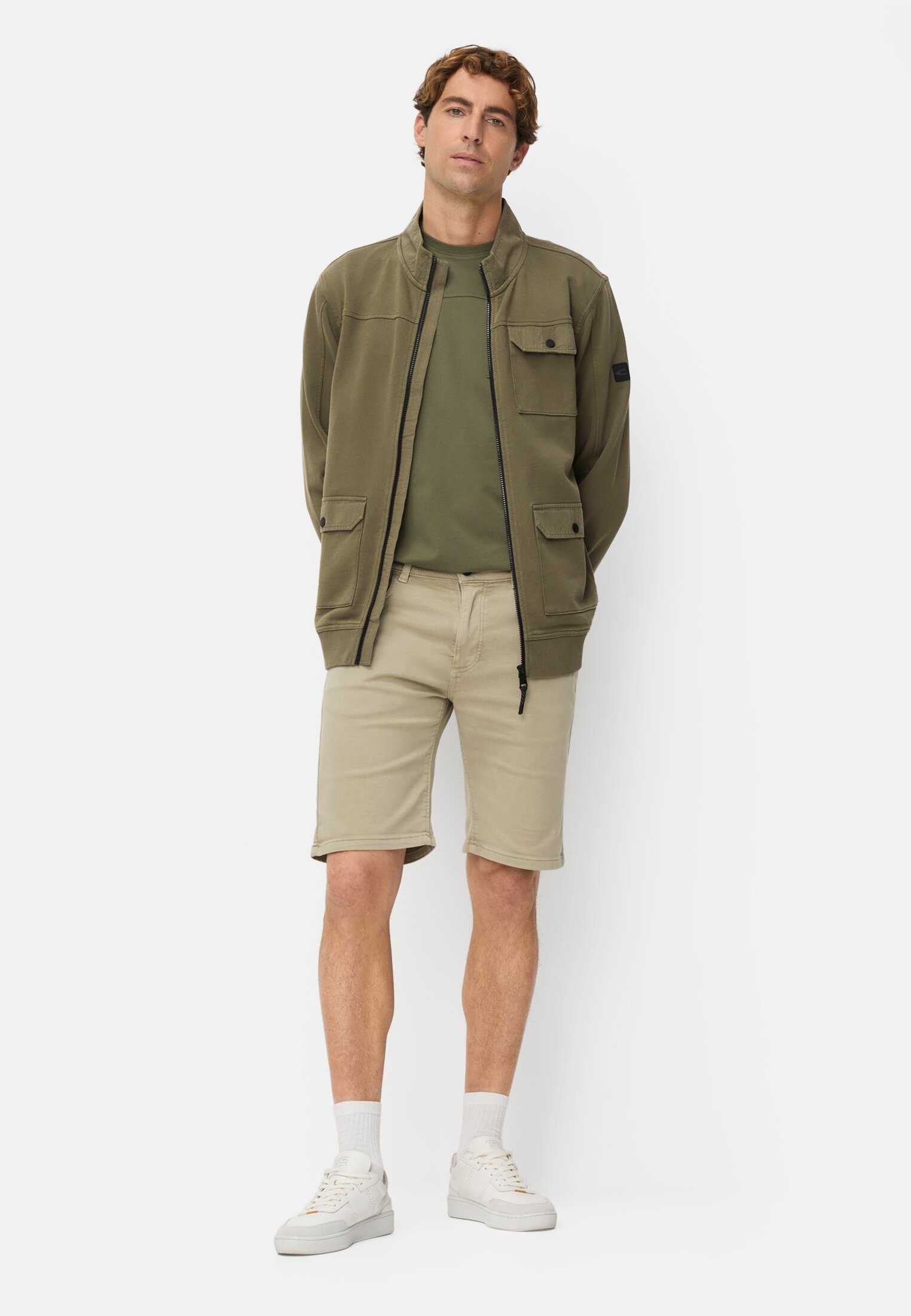 Heren Sweatvest met contrastdetails Olijfgroen gedragen voor lichaam compleet 