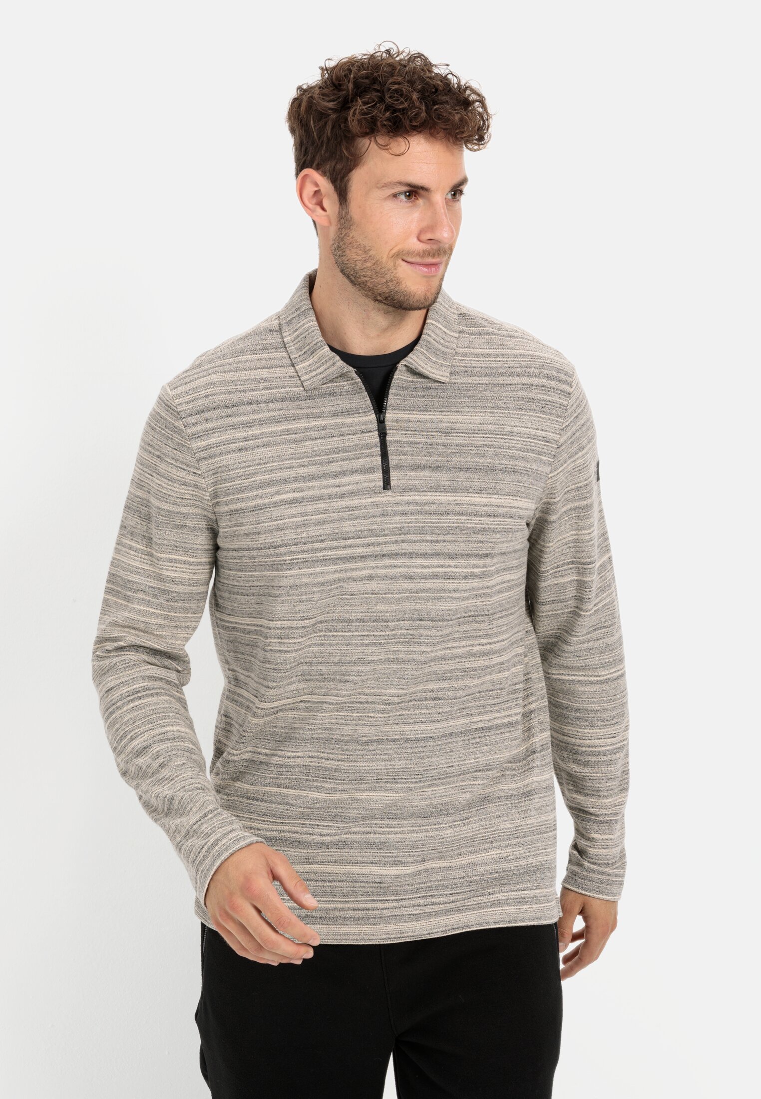 Herren Langarm Poloshirt mit Cooling Effekt Creme getragen vorn