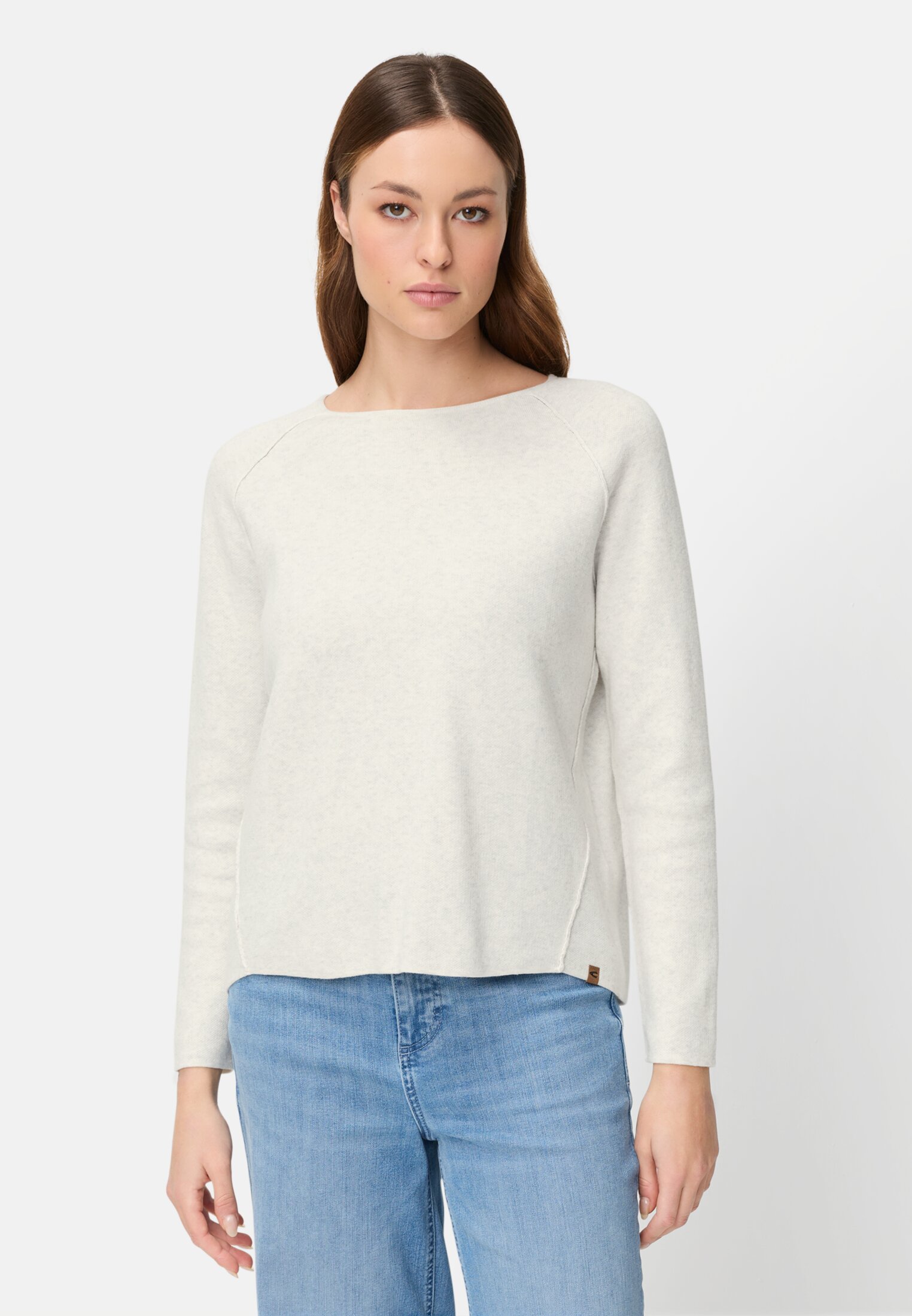 Women Knit sweater with crew neck Pearl White worn front