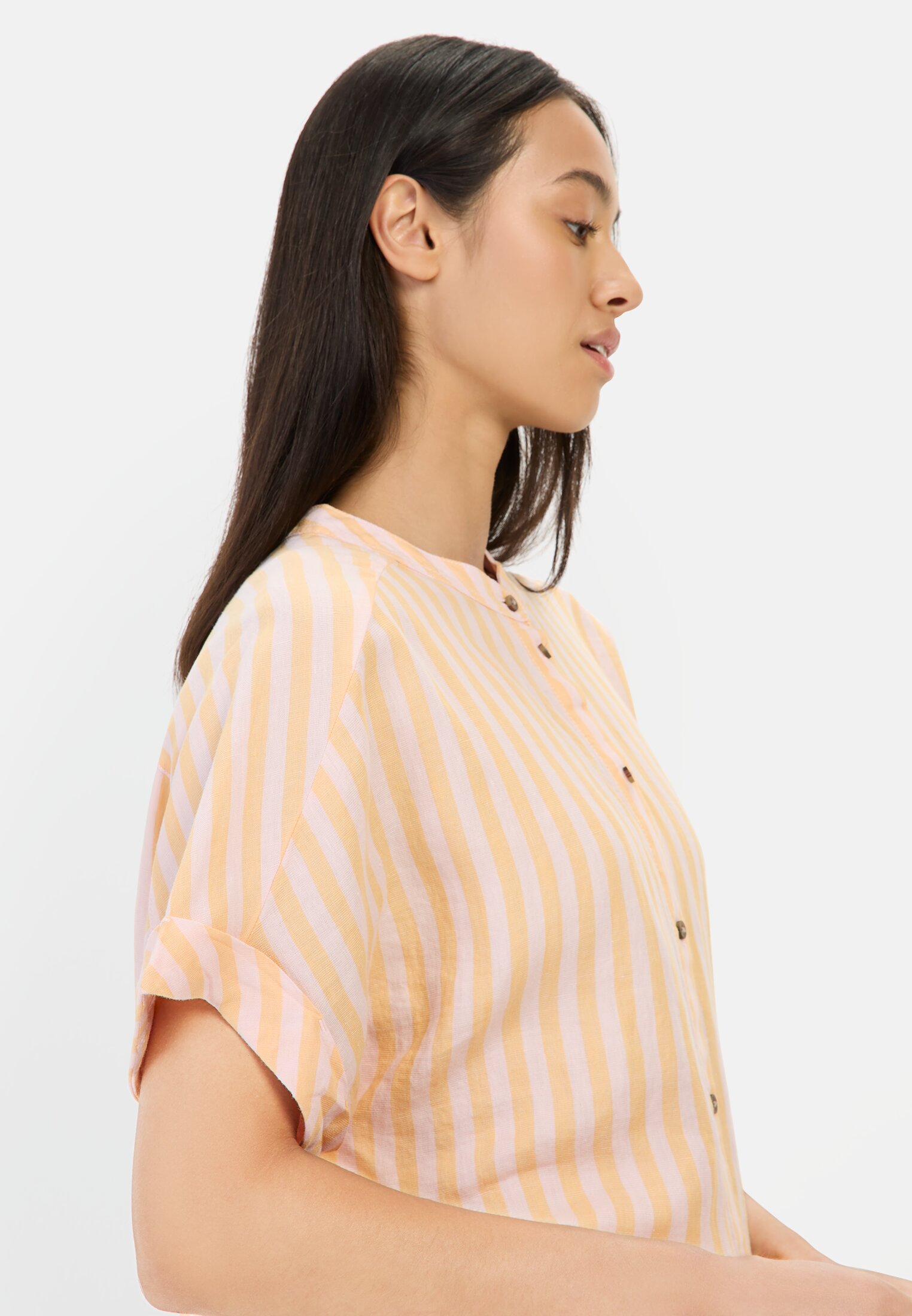 camelactive_Bluse_Stripes_309825-5S21-52_M5 Women Striped blouse made of linen-lyocell blend Orange worn detail close