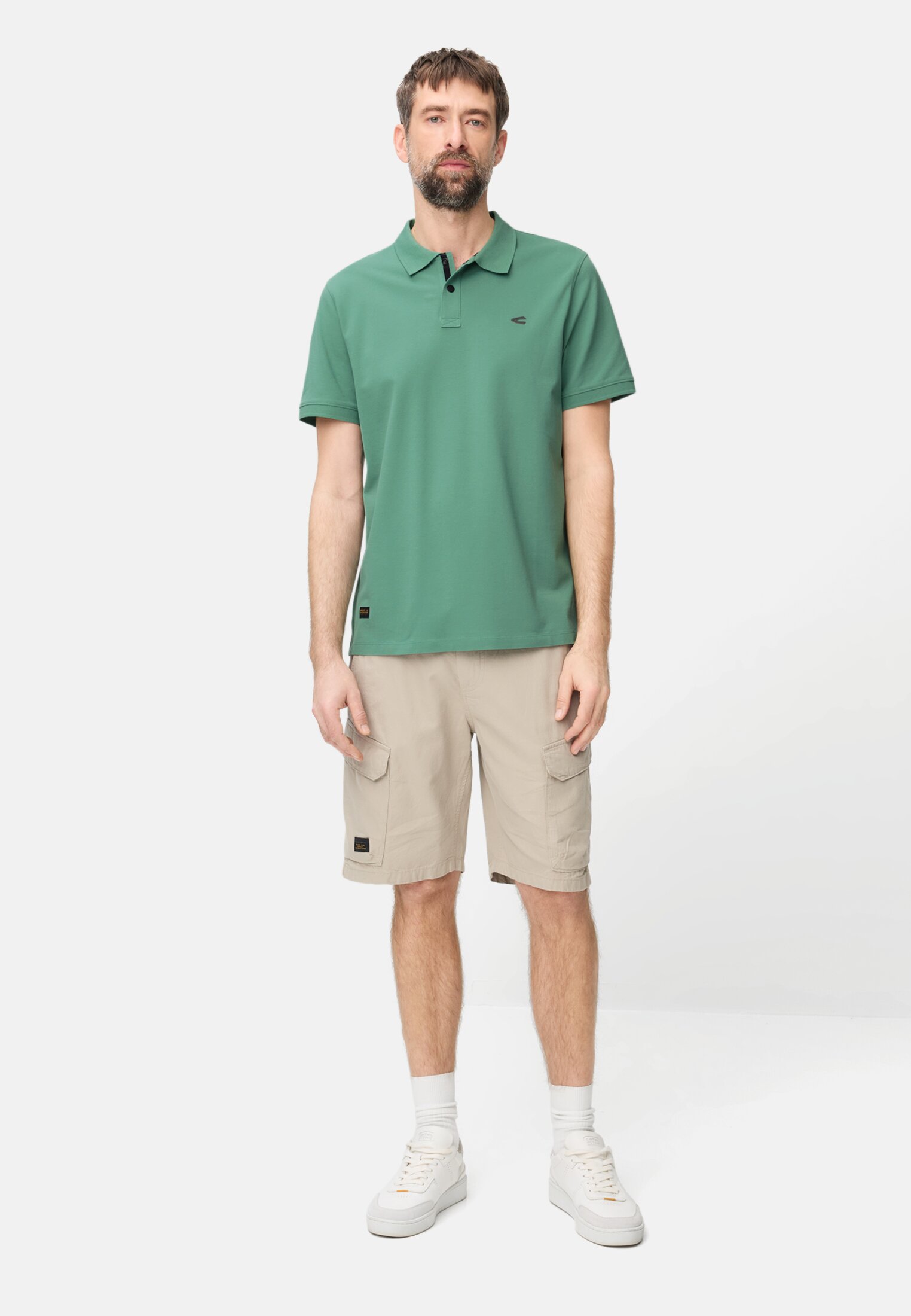 Heren Poloshirt met contrastdetails Lagunengroen gedragen voor lichaam compleet