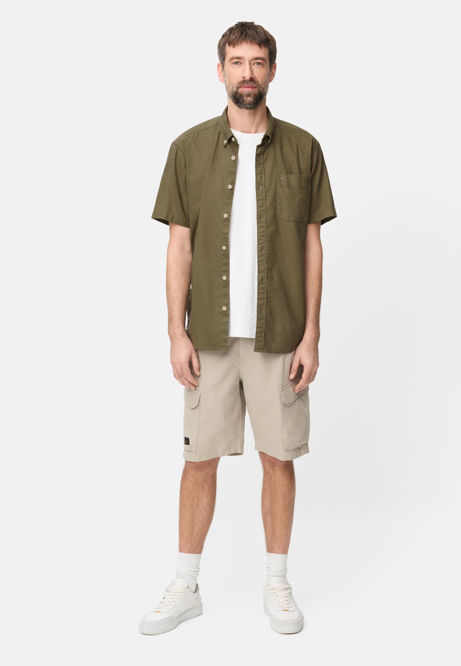 Heren Korte mouwen shirt van linnenmix Groen gedragen voor lichaam compleet