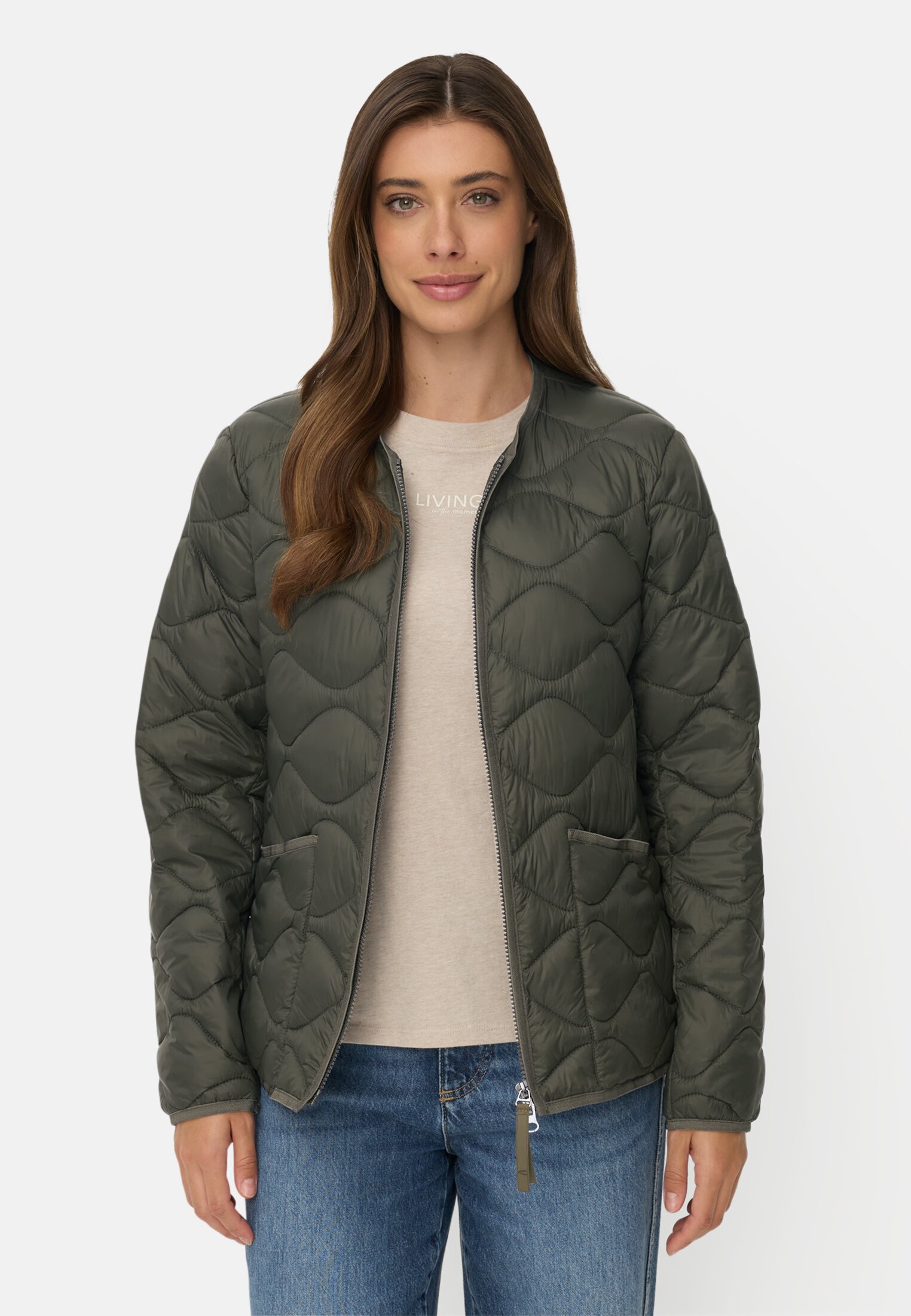 Women Quilted jacket with 2-way zipper Forest Green worn front