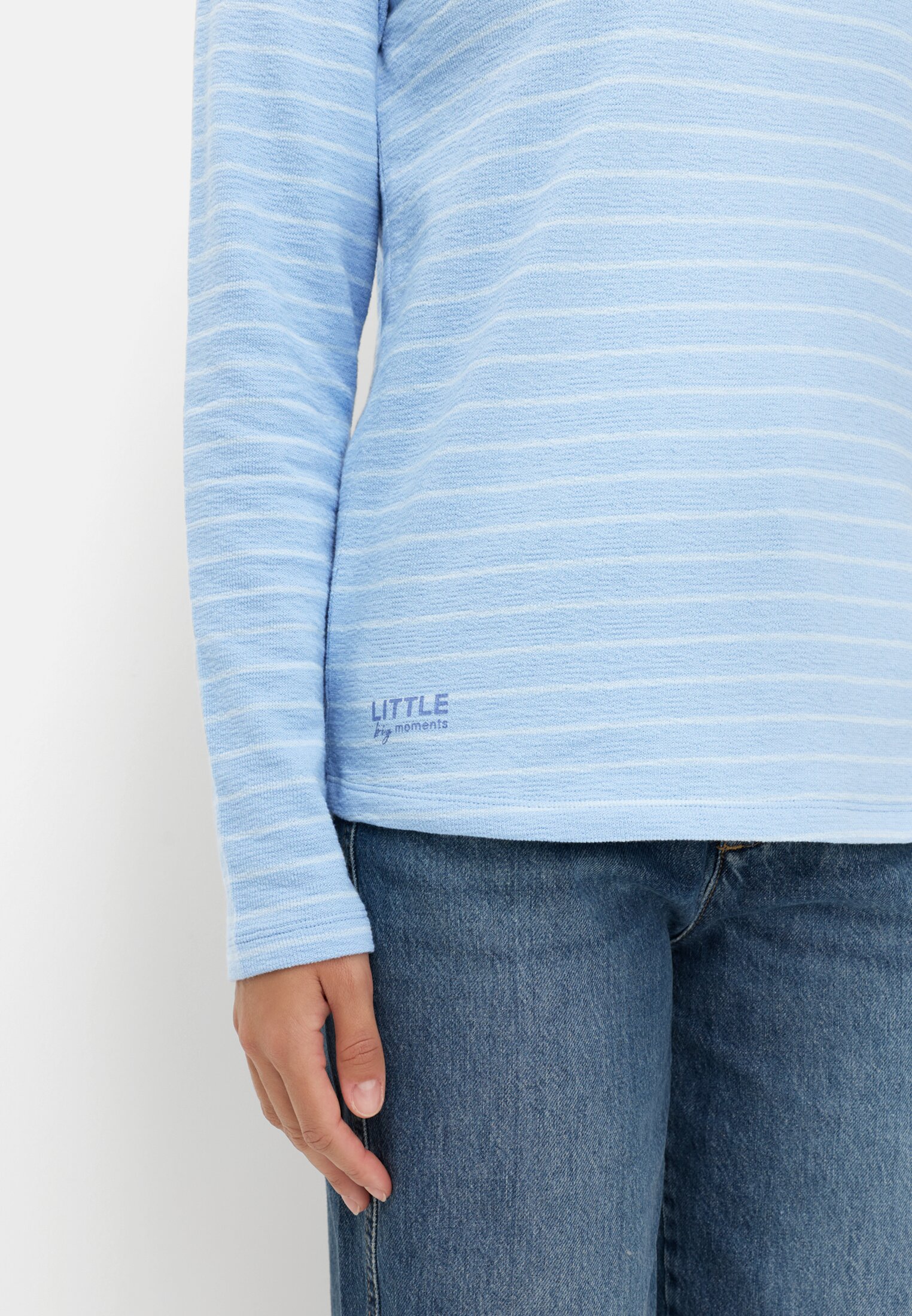 Women Jersey shirt made of 100% cotton Light blue worn detail close