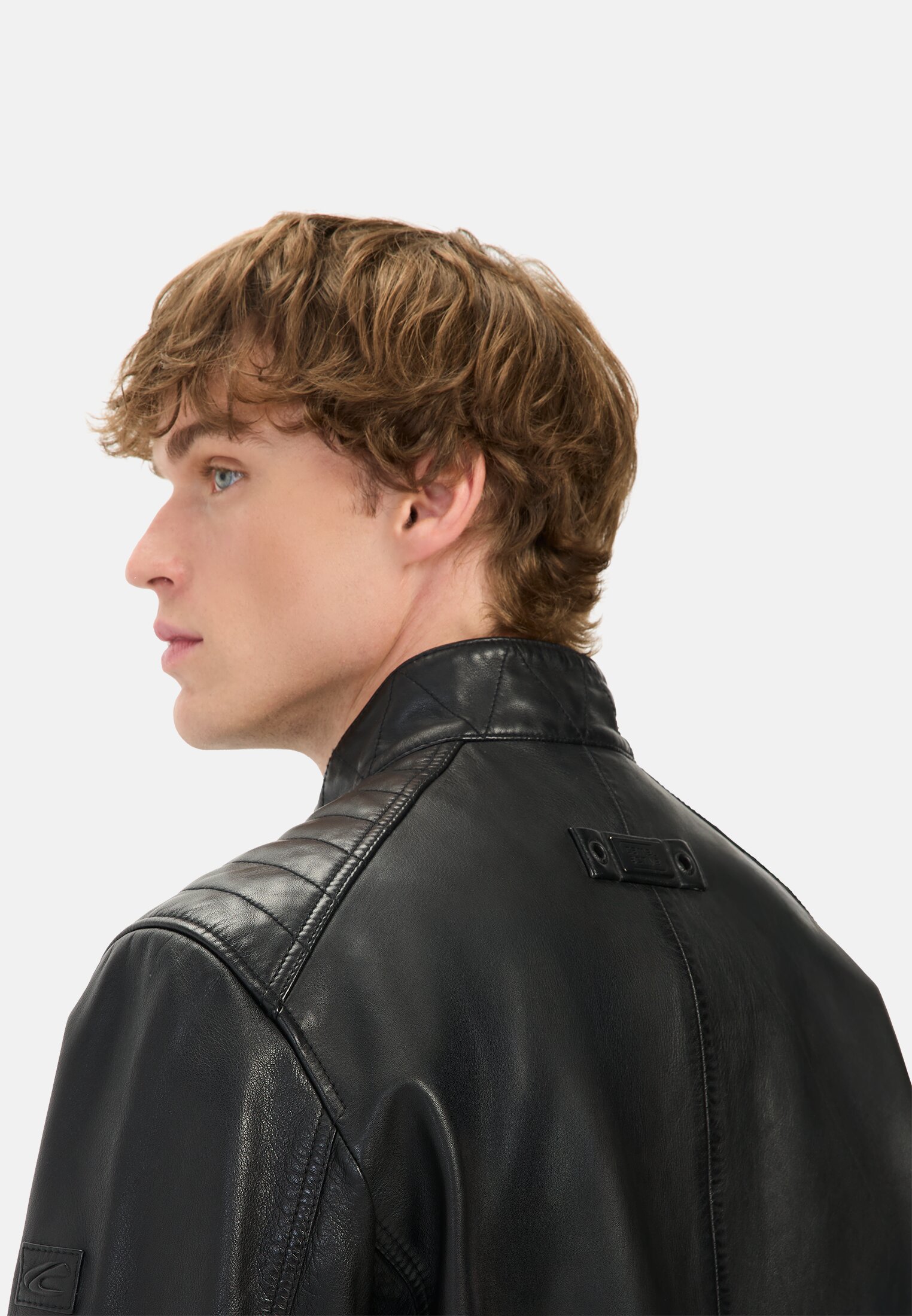 camelactive_Lederjacke_Anthra_431130-5L23-08_M5 Men Leather jacket with zip pockets Black worn detail close