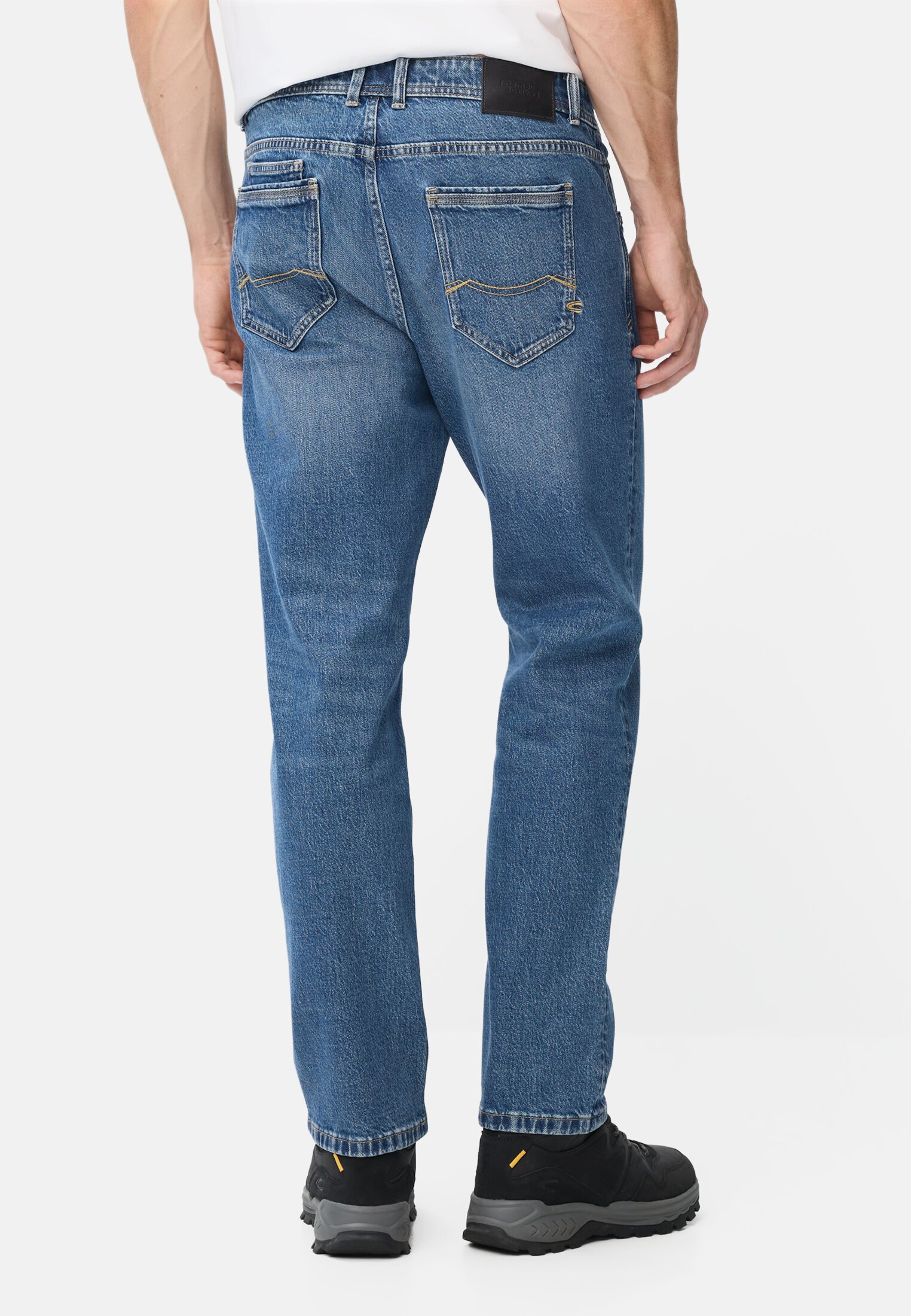 Men Relaxed fit jeans with 2-way stretch Ocean blue worn back
