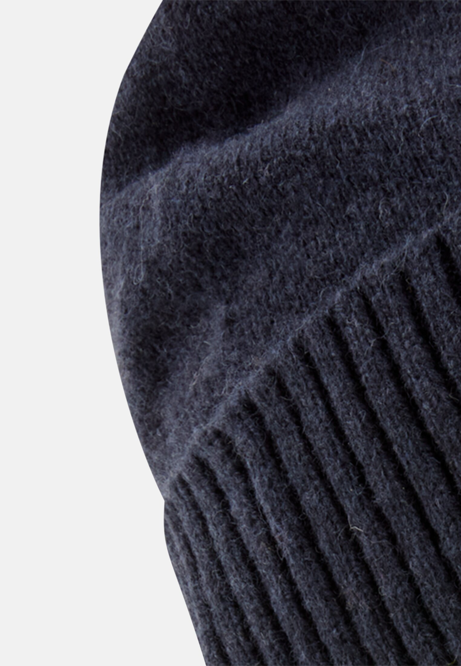 Herren Beanie aus reiner Wolle Navyblau vorne nah
