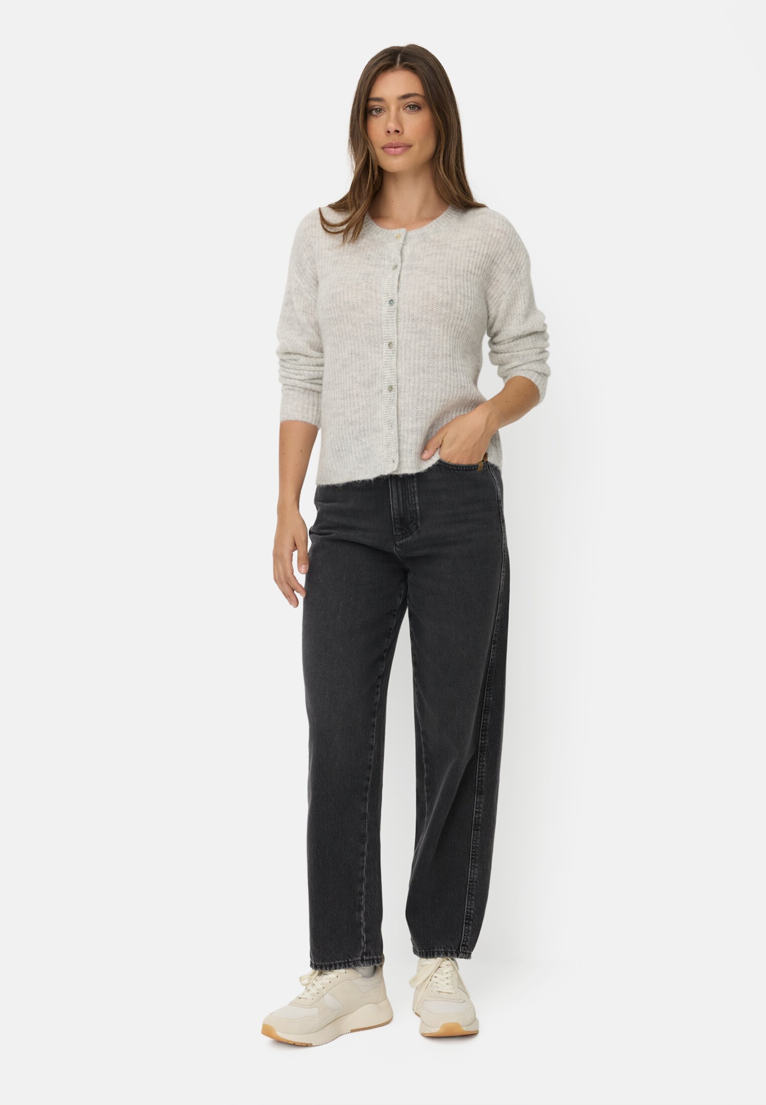 Women Barrel jeans with belt loops Black worn front full body