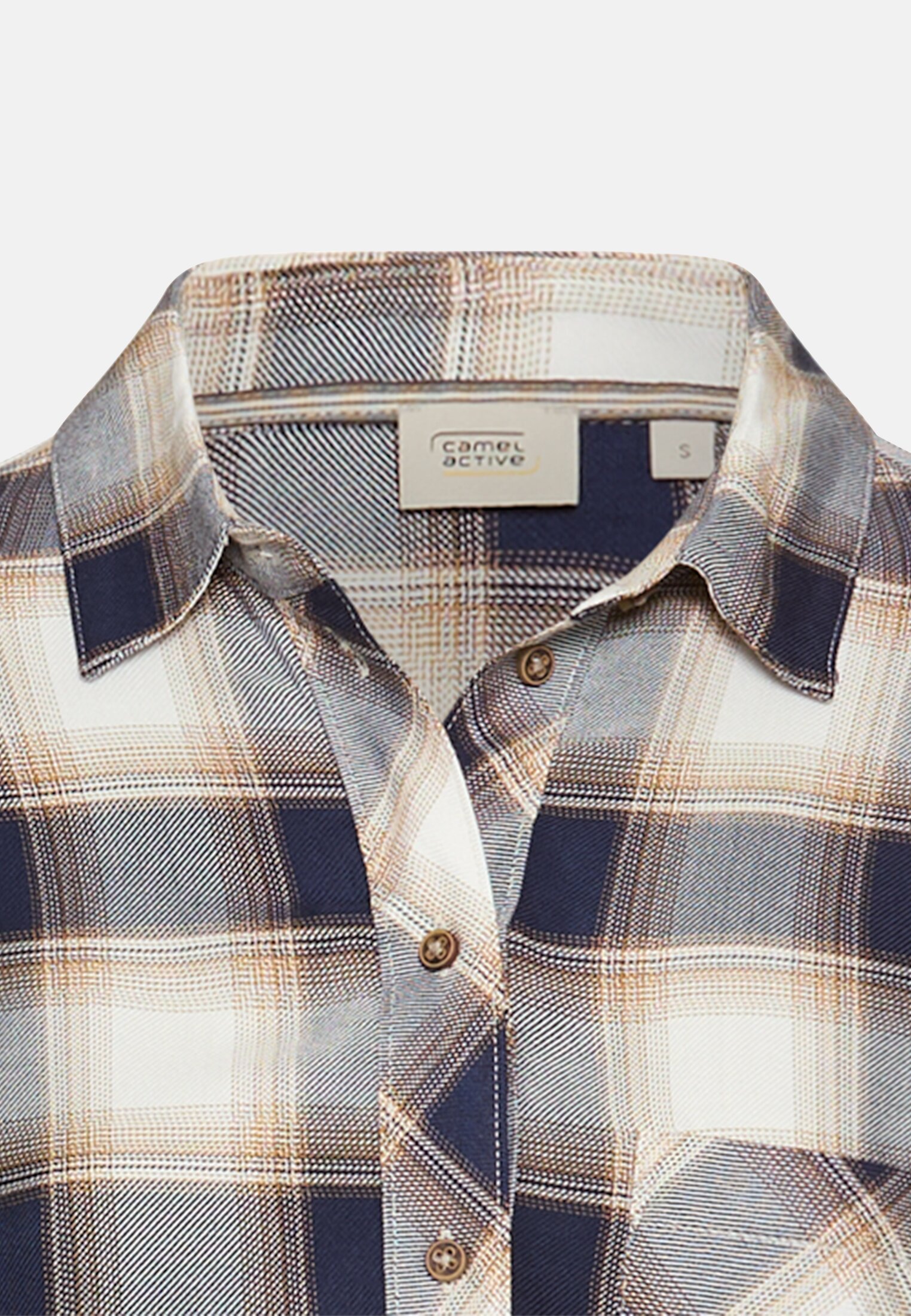Damen Bluse aus reiner Viskose Milchweiß vorne nah