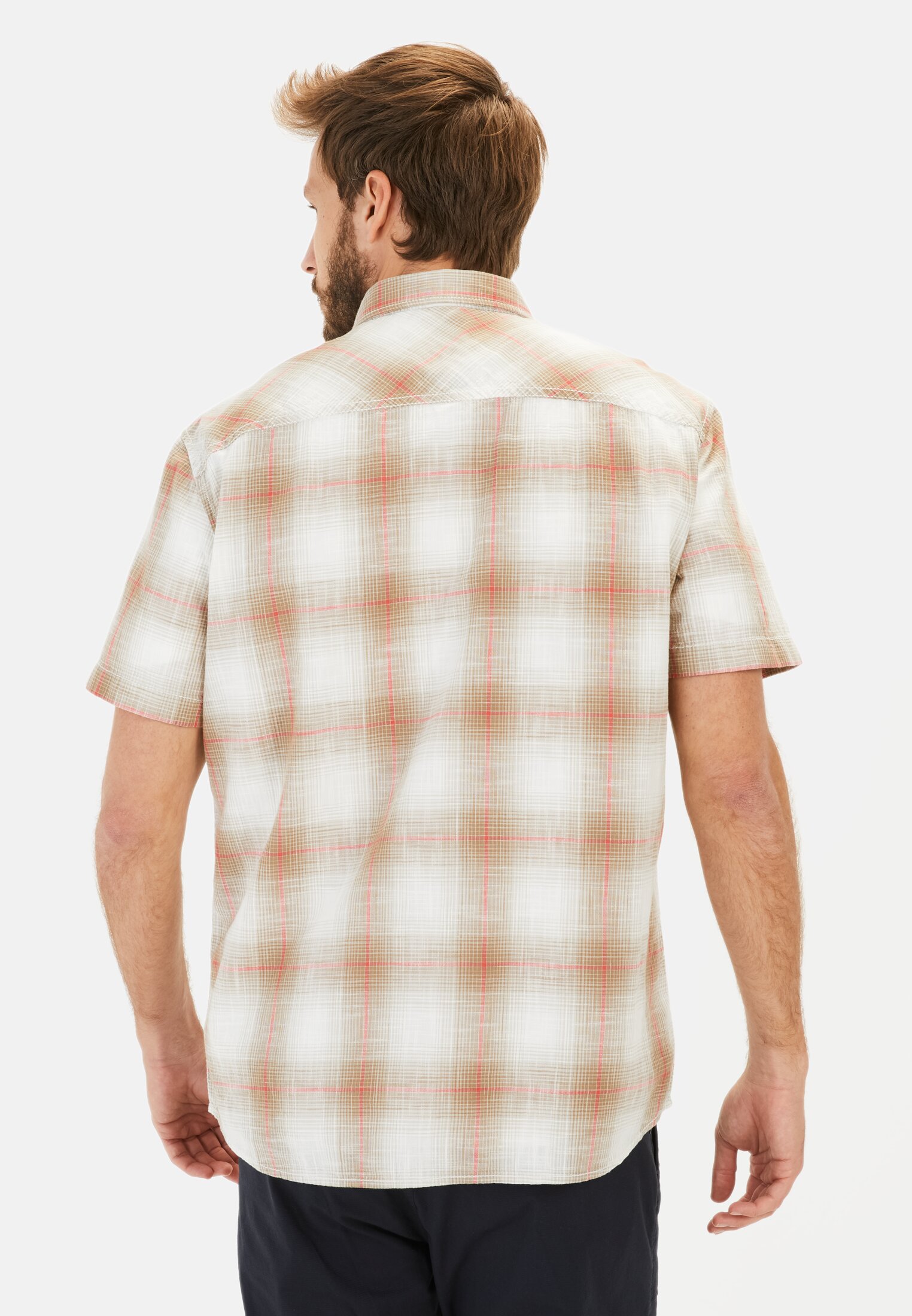 MI_09261-5S61-50_M2-00 Men Checked short-sleeve shirt made of pure cotton Sunfaded Red worn back