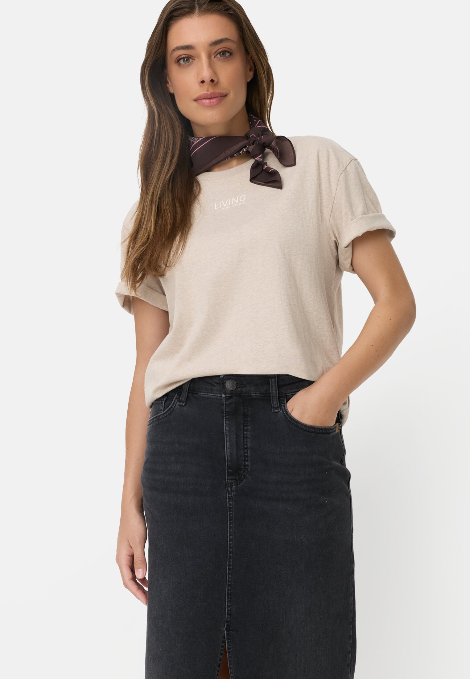 Women Printed T-shirt made of 100% cotton Beige worn emotional