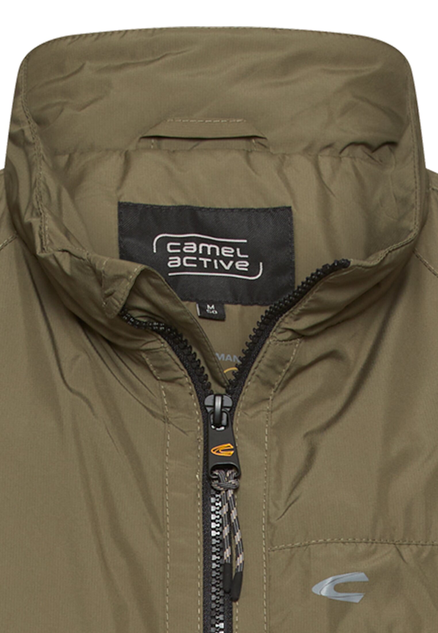 Men Vest made of water-repellent material Olive Green front close