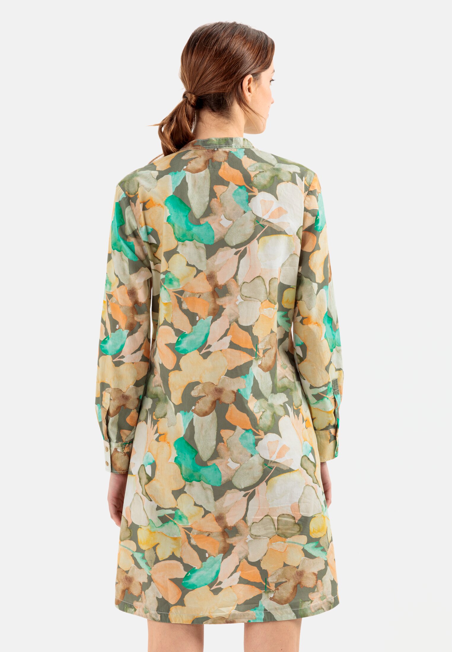 Women Summer dress with allover-print Green-Orange worn back