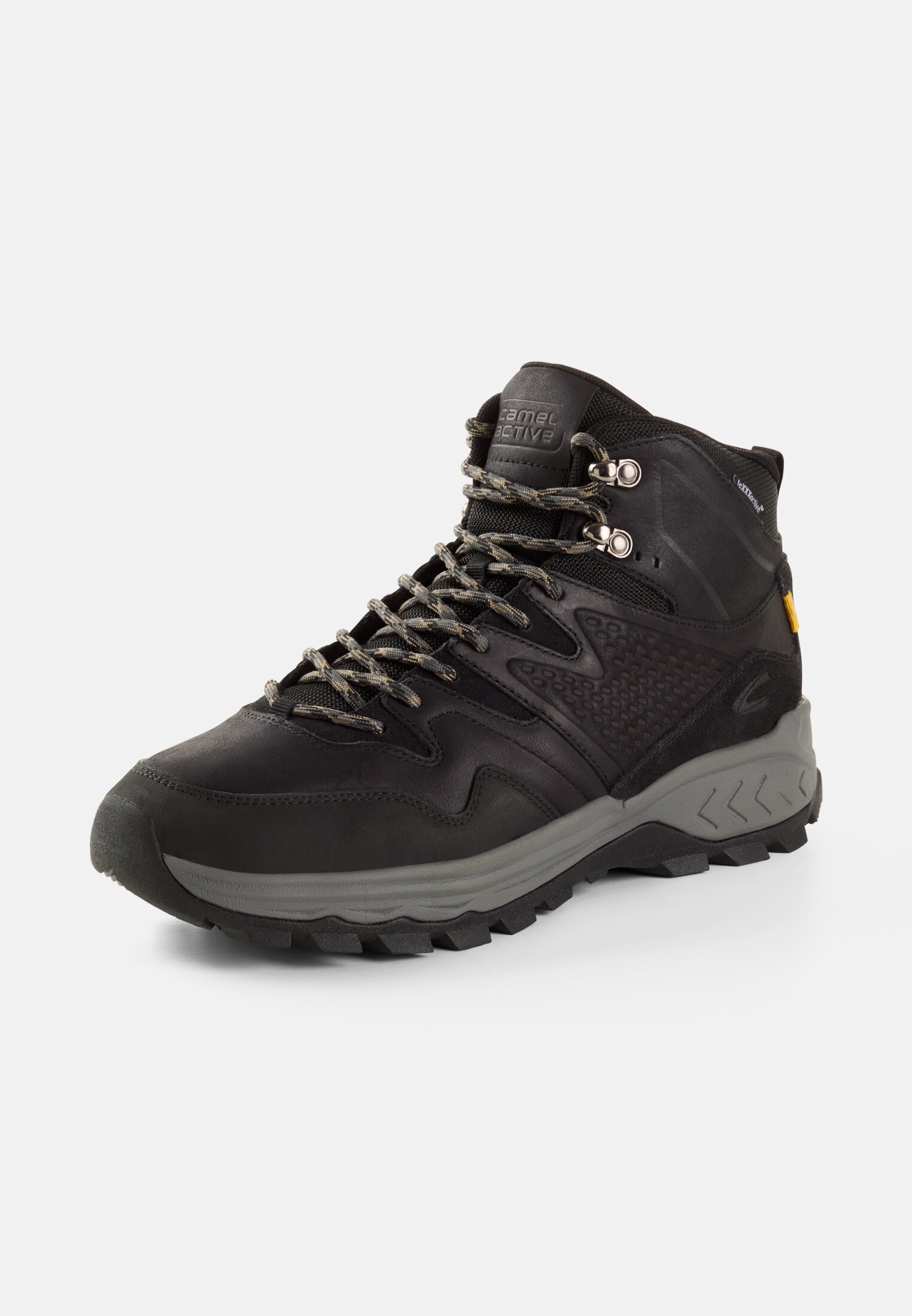 Herren Wanderschuh mit robuster Profilsohle Schwarz frontal hinten