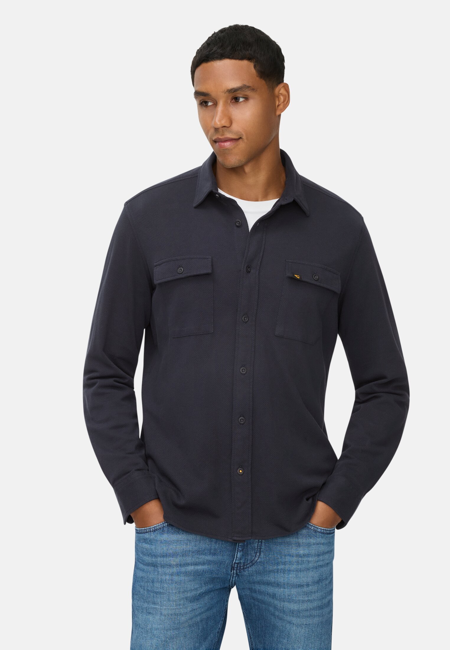 Heren Shirt met lange mouwen gemaakt van puur katoen Donkerblauw gedragen voor