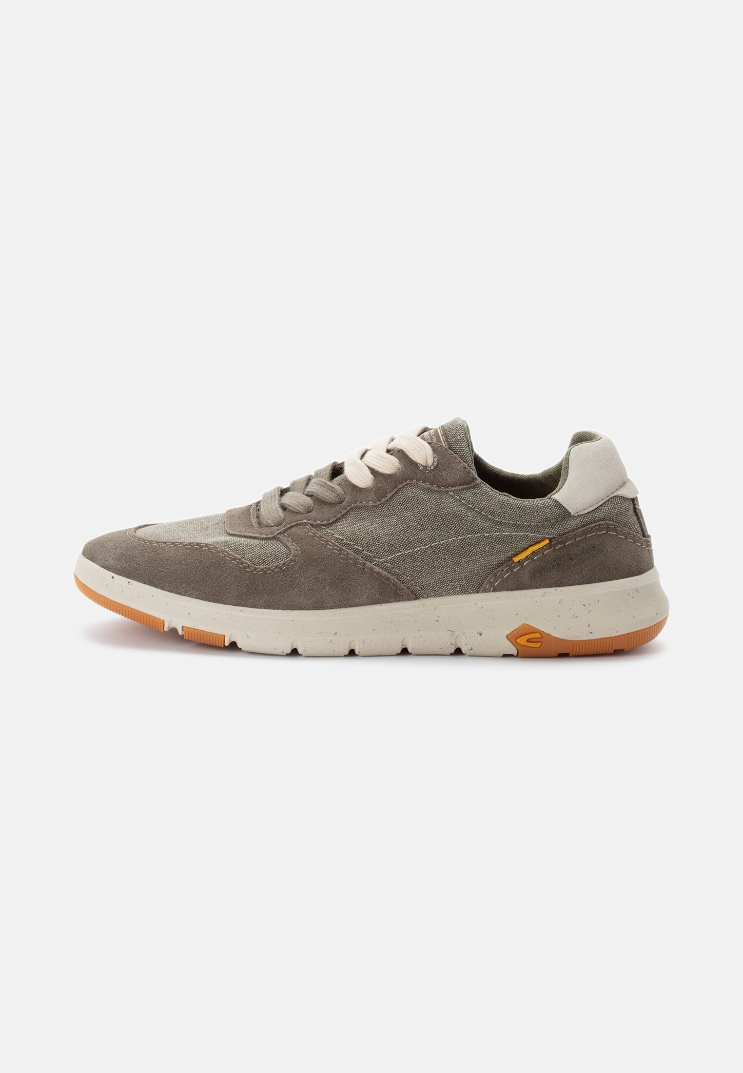 Herren Sneaker aus Used Canvas und Spaltleder Grün frontal vorn