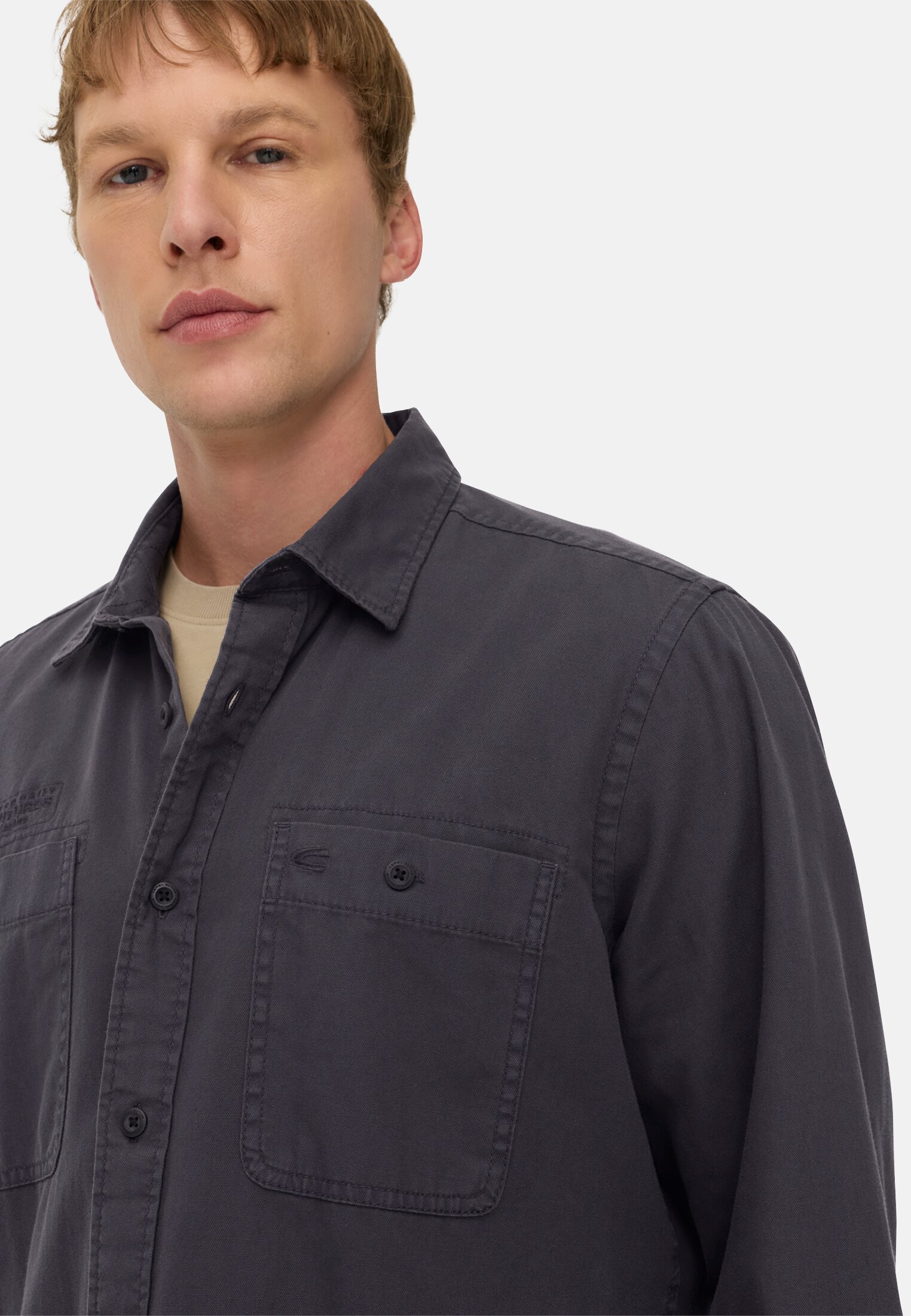 Men Long-sleeve shirt made of sturdy canvas Dark Blue worn detail close