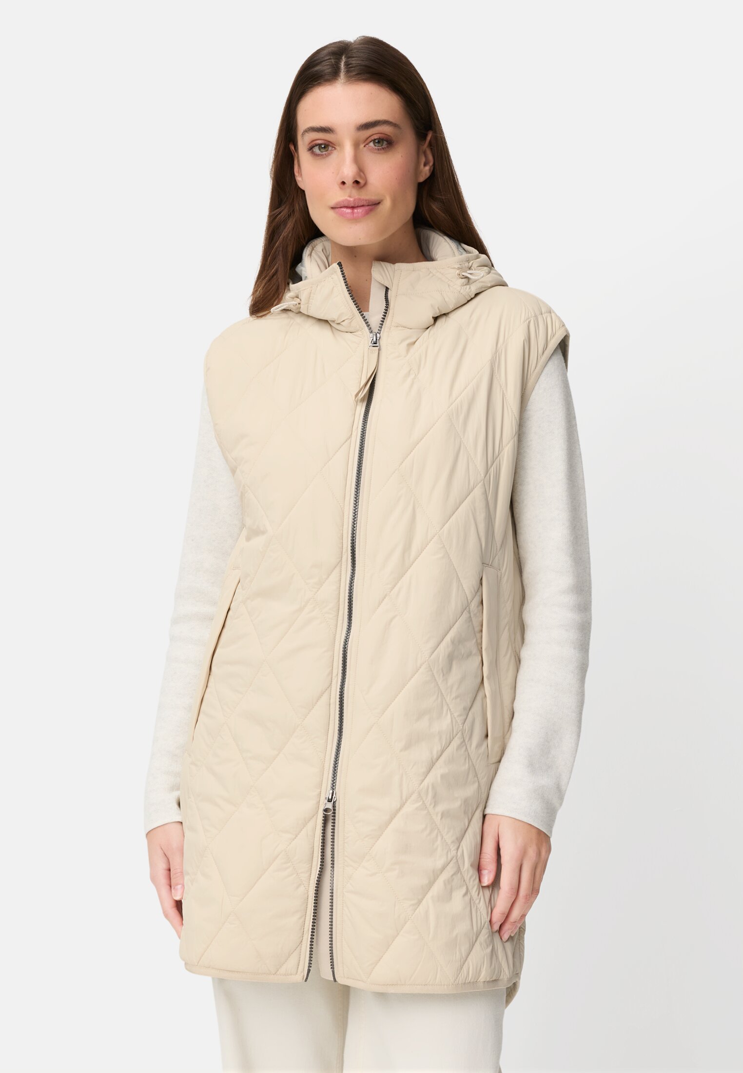 Damen Lange Weste mit Kapuze Eiche getragen vorn