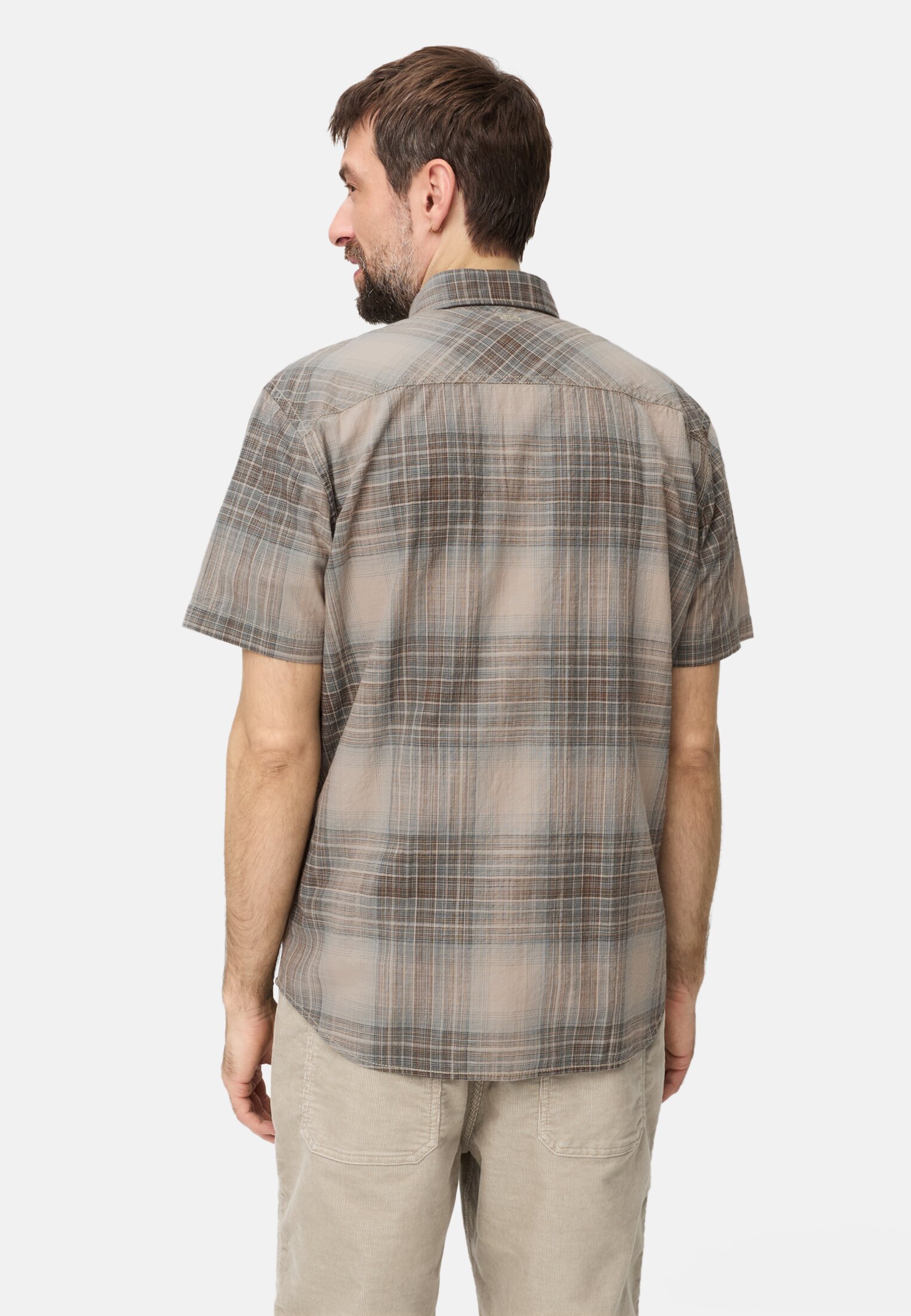 Heren Korte mouwen shirt met borstzakken Slibbruin gedragen achter