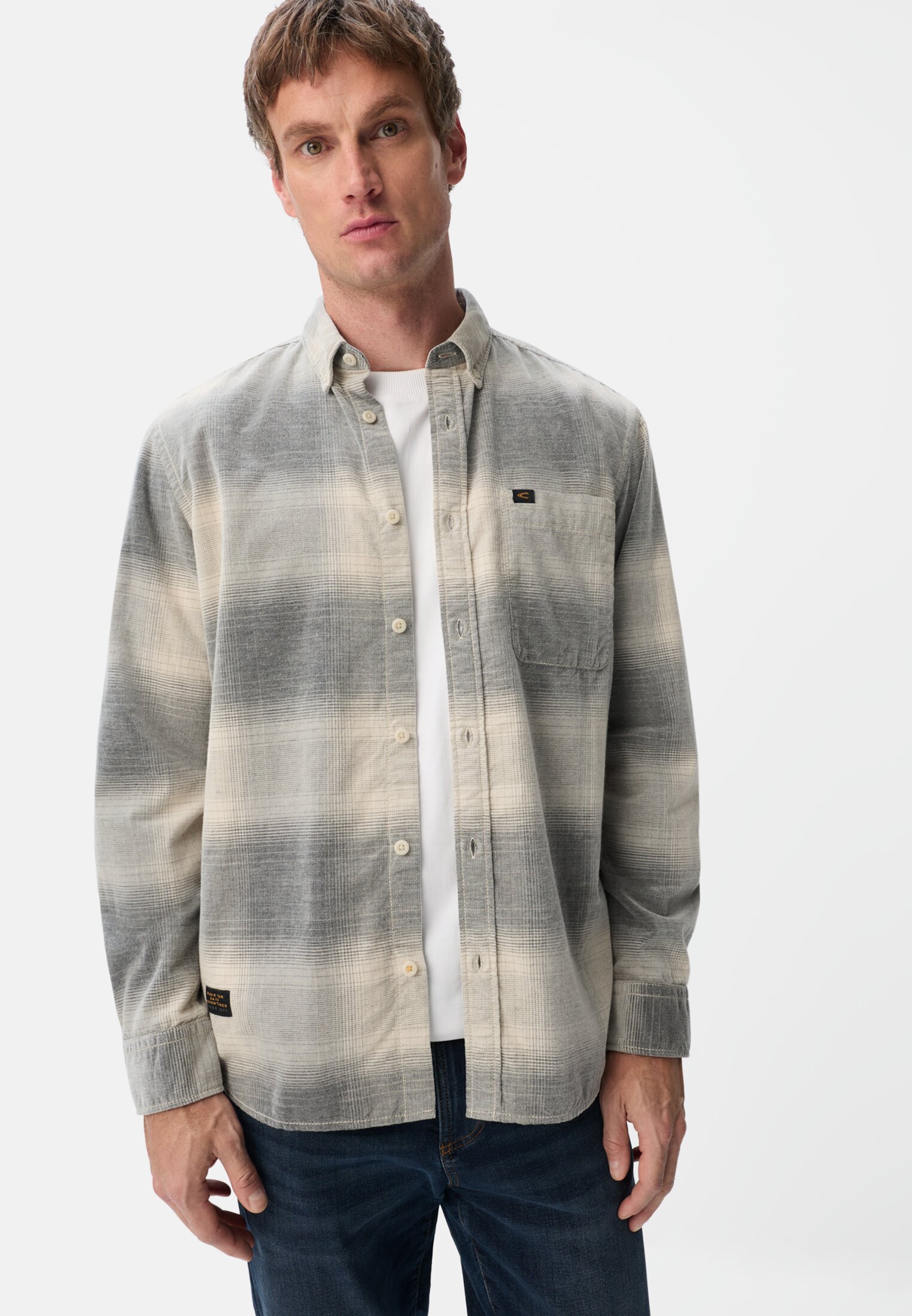 Men Soft corduroy shirt made from 100% cotton Navy blue worn emotional