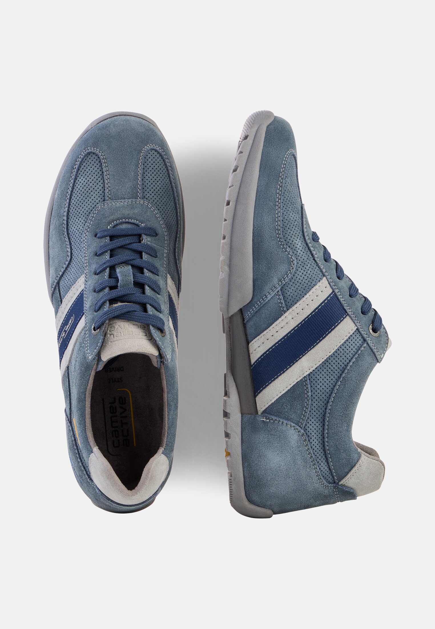 Heren Leren sneakers met klassieke vetersluiting Blauw frontaal van boven