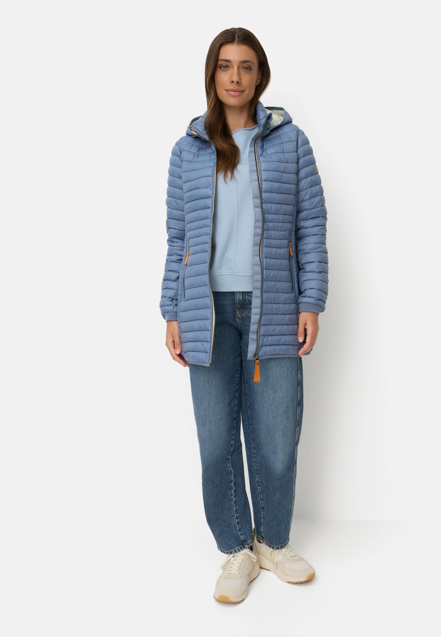 Women Water-repellent quilted jacket with zip pockets Smoky blue worn front full body