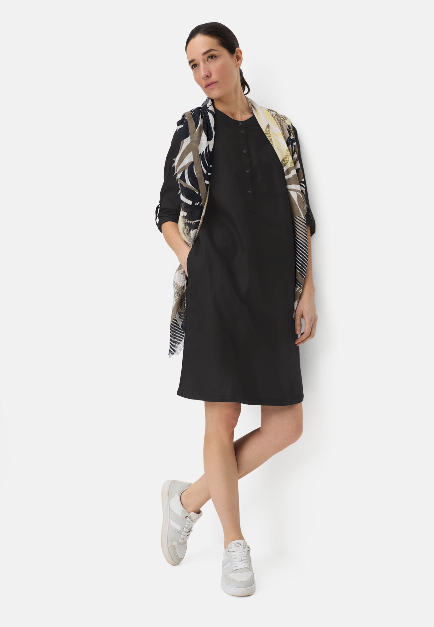 Women Shirt dress with stand-up collar Caviar worn front full body
