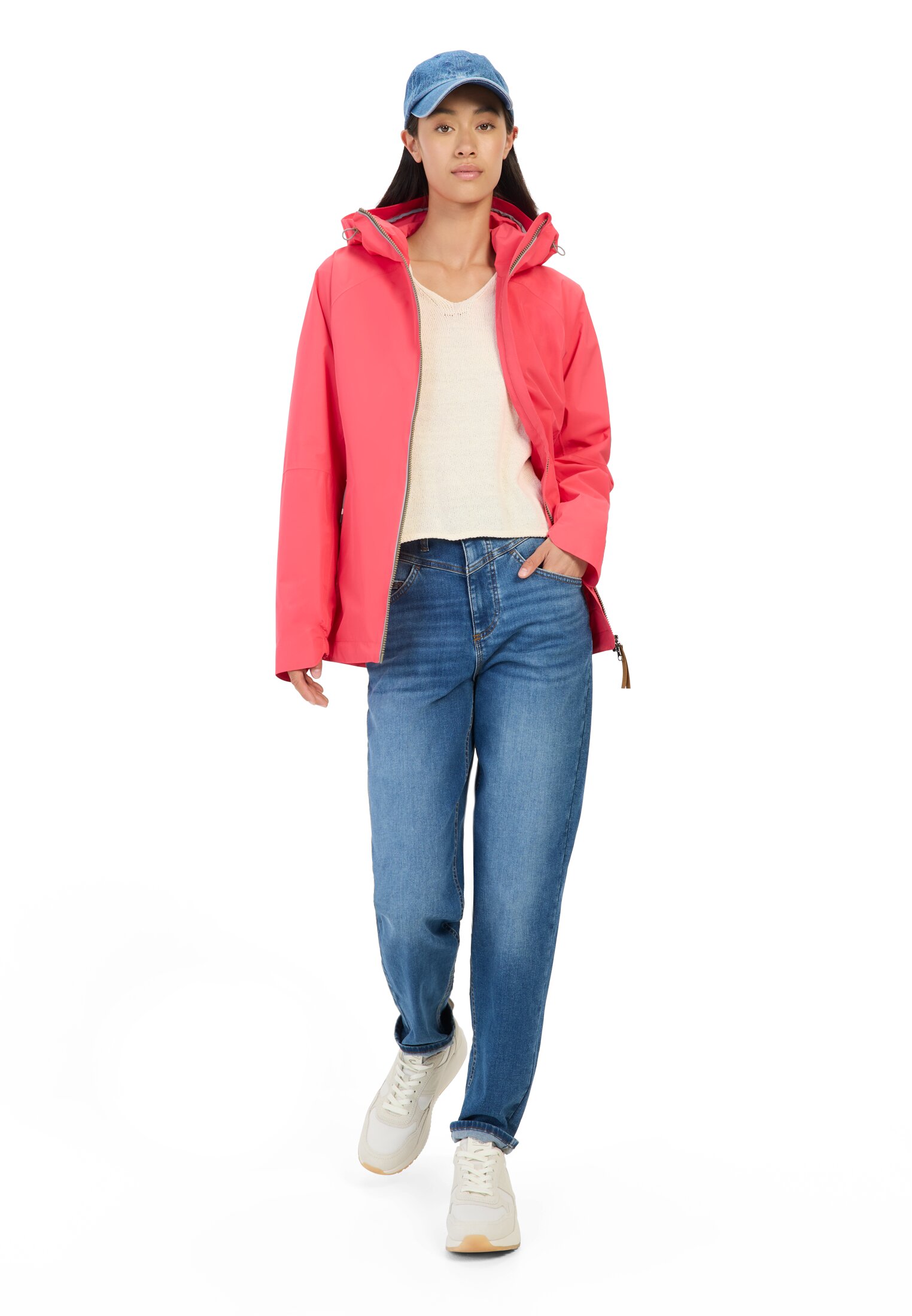 camelactive_Jacke_Teaberry_320204-5O64-59_M3 Women teXXXactive® functional jacket made of polyester Red worn front full body
