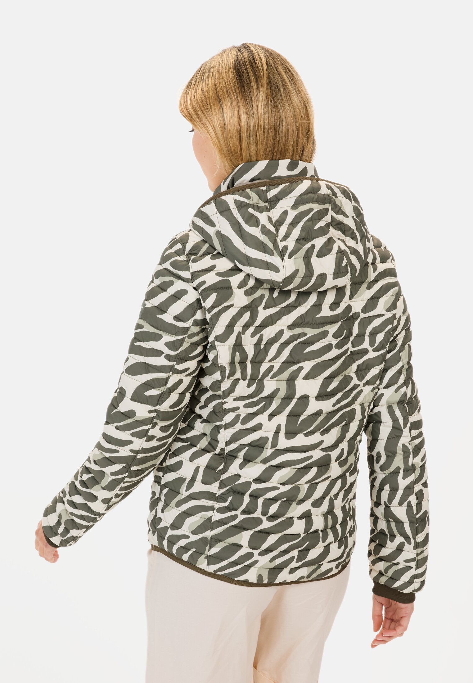 Women Quilted blouson with animal print Green-White worn back