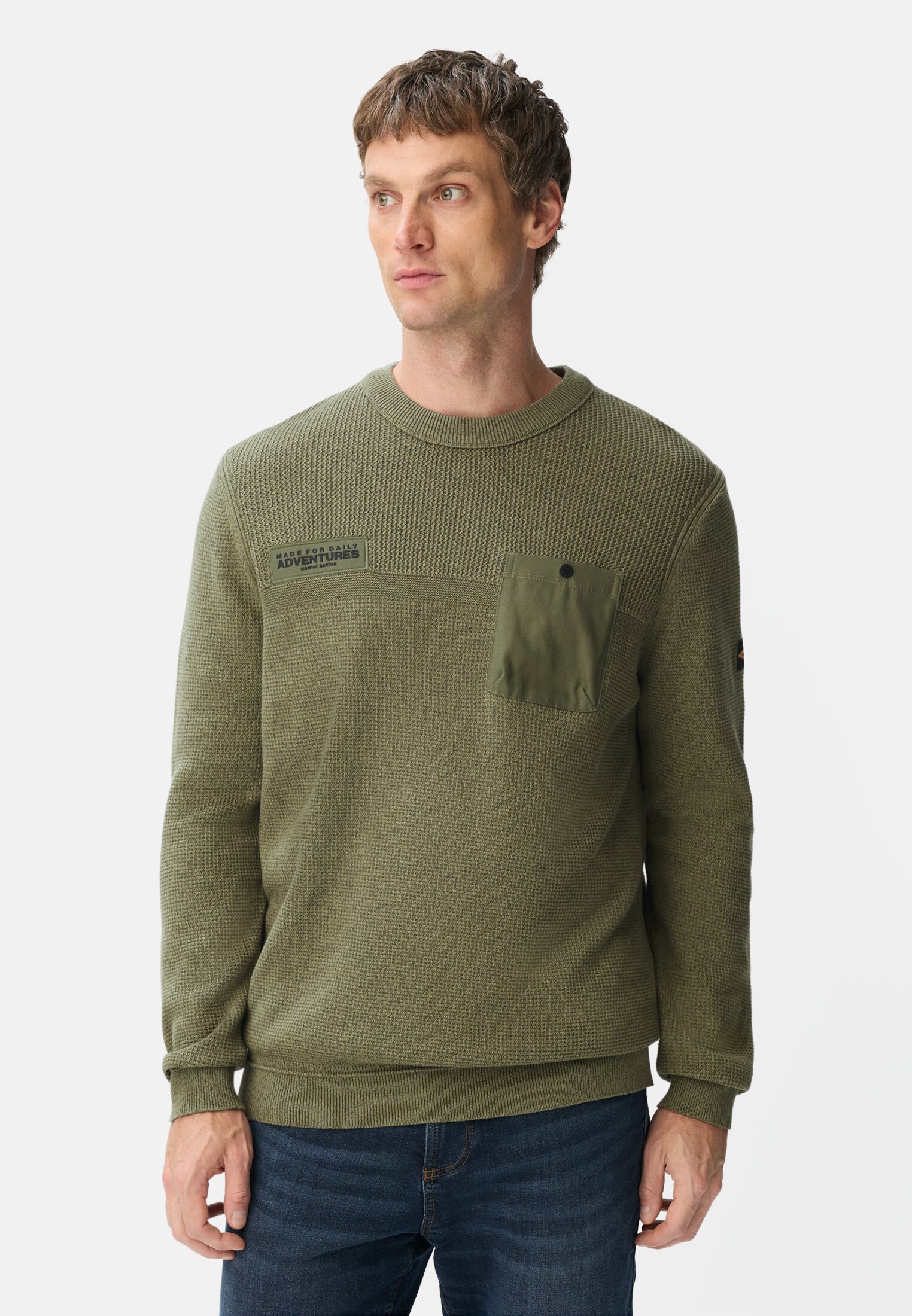 Men Knitted sweater with chest pocket Chlorophyll worn front