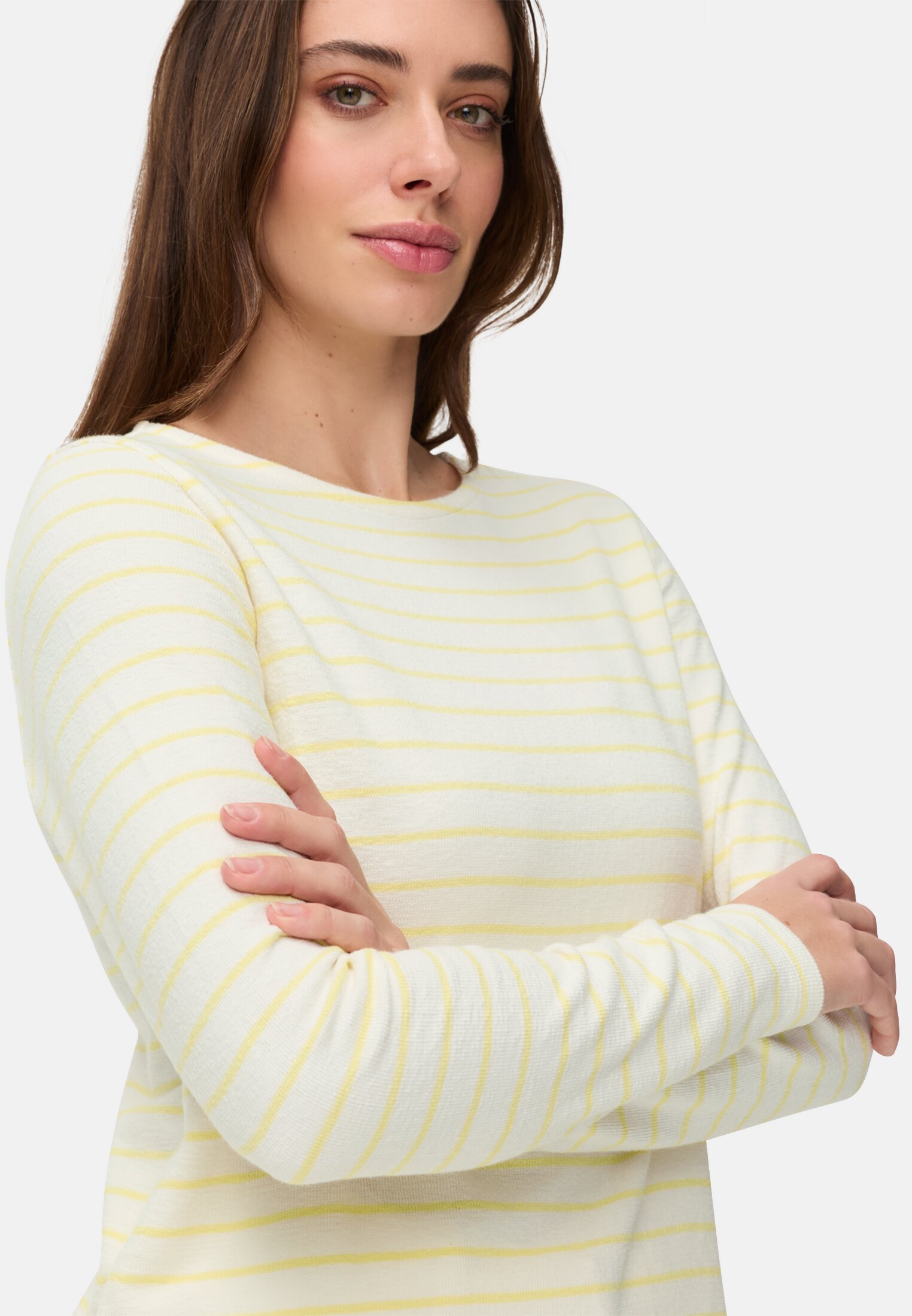 Vrouwen Lange mouwen T-shirt van puur katoen Citroengeel gedragen detail dichtbij  