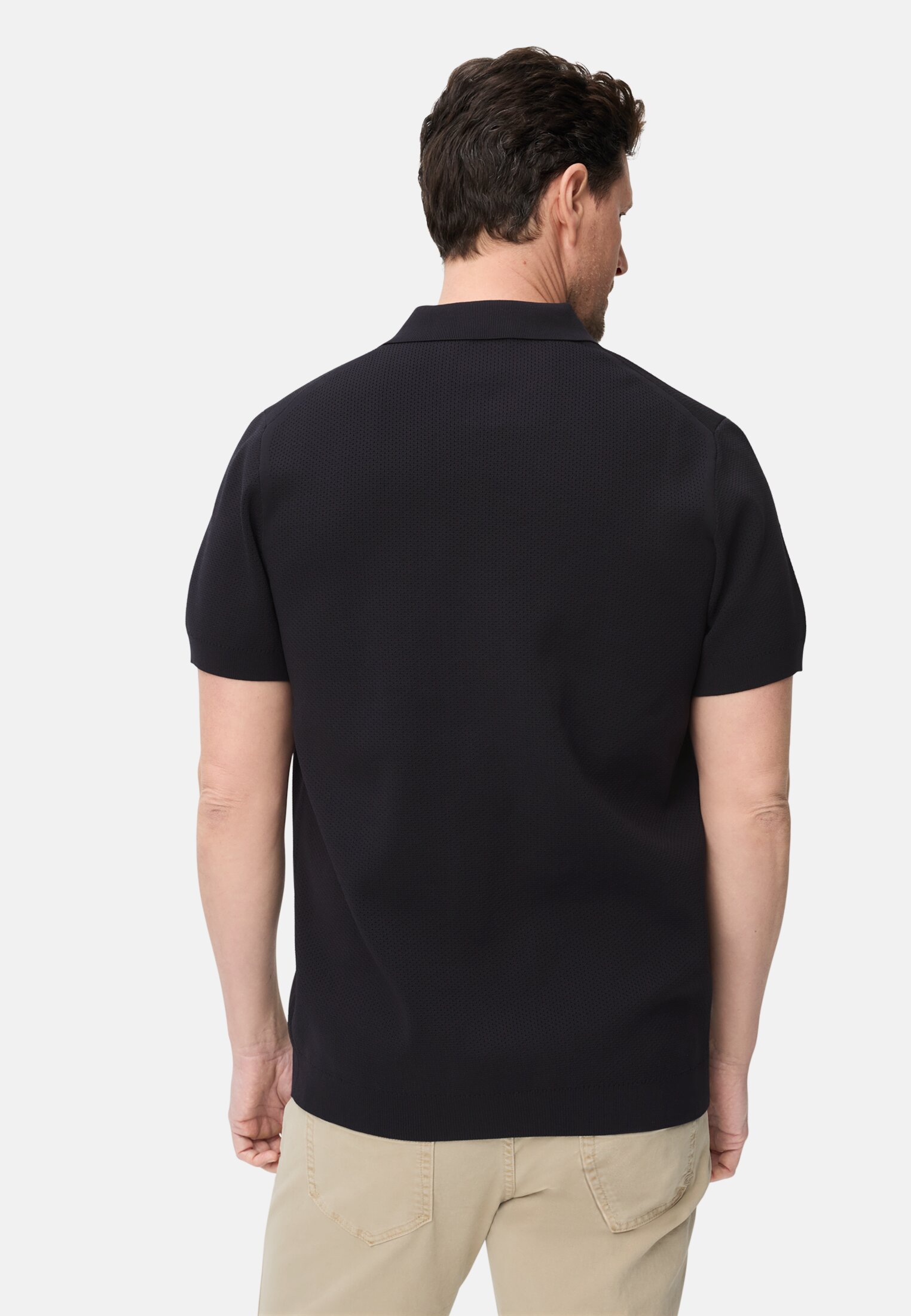Herren fleXXXactive® Poloshirt aus schnelltrocknendem Material Dunkelblau getragen hinten
