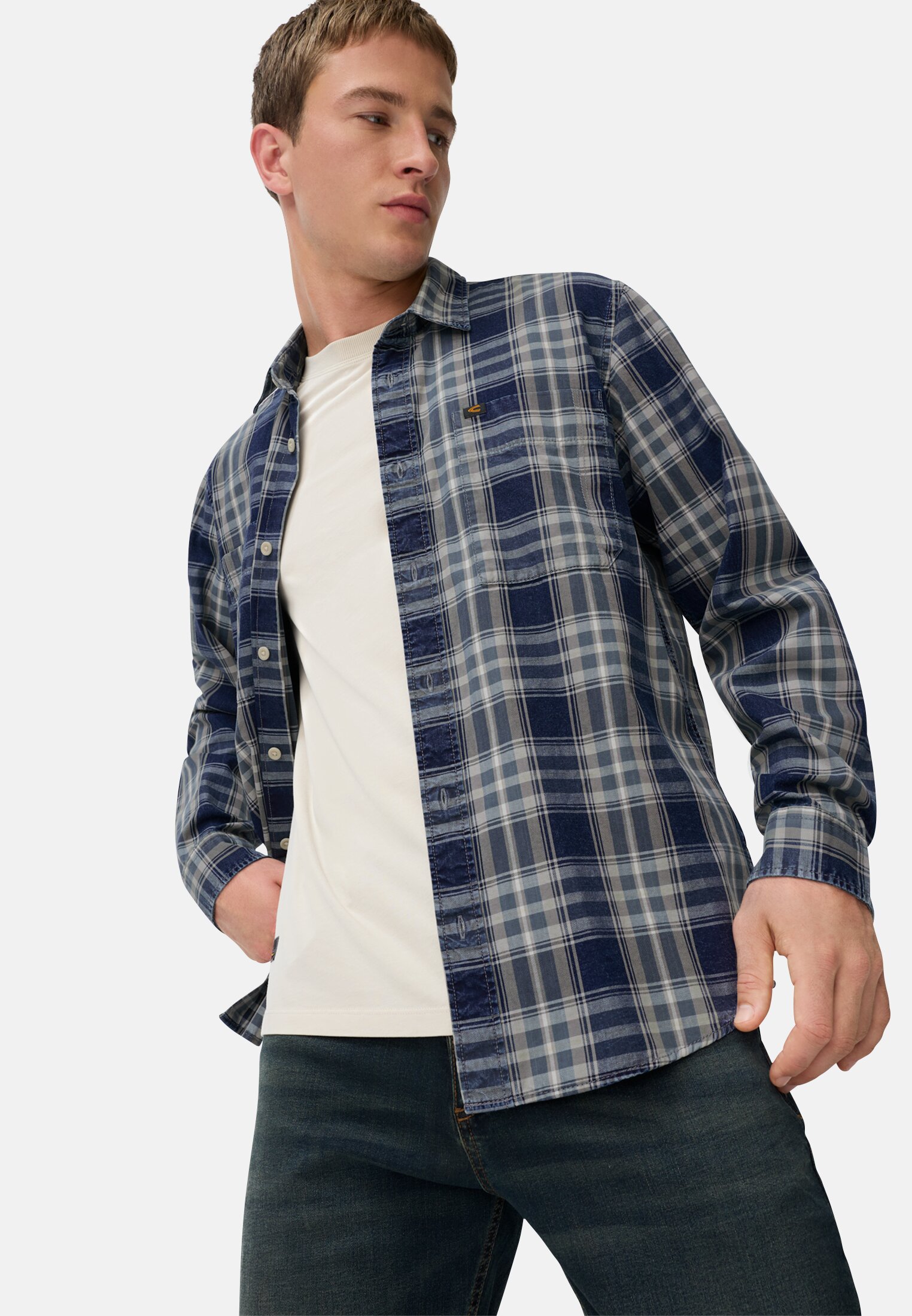 Men Long-sleeved shirt with chest pockets Stone blue worn emotional