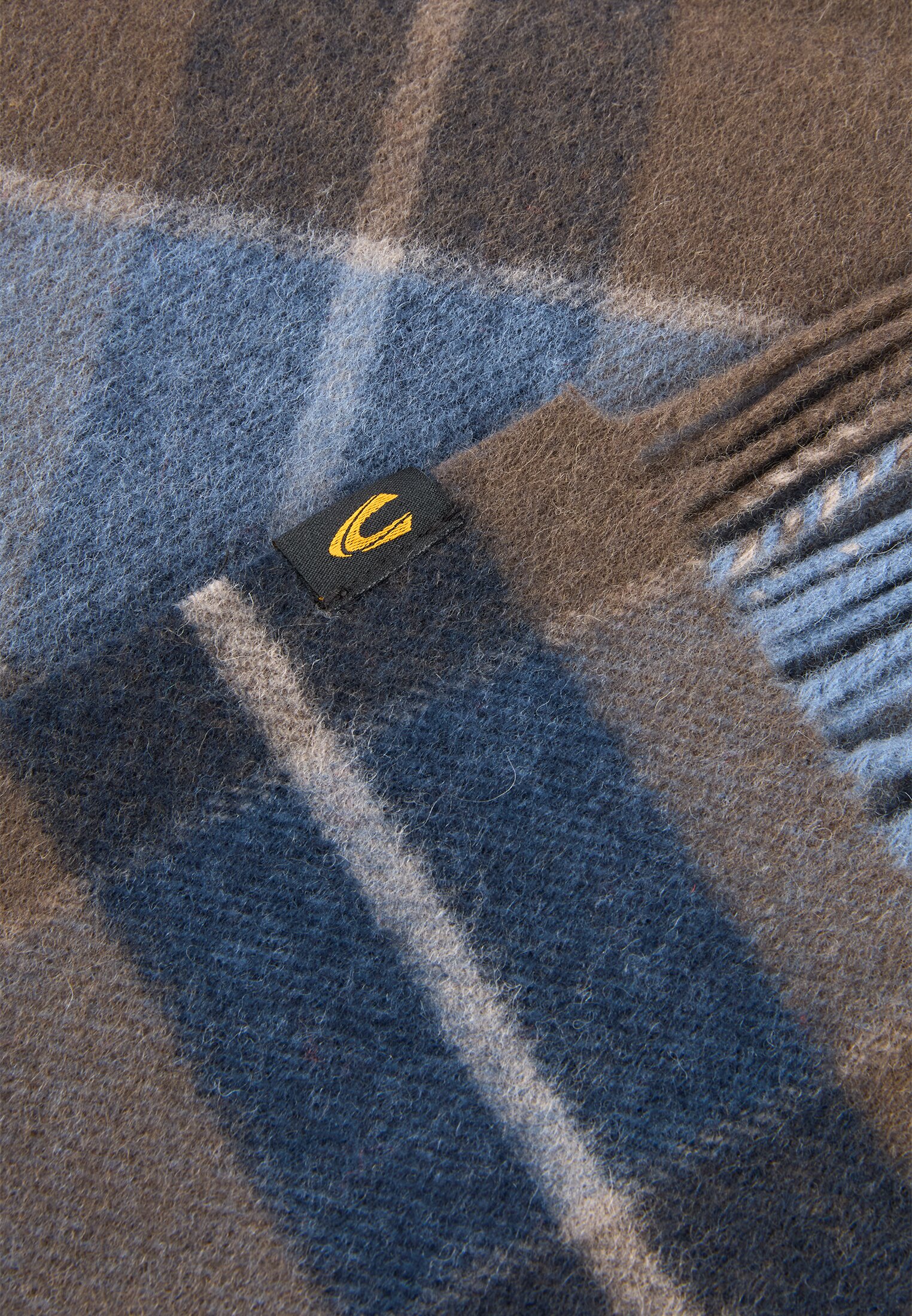 Heren Wollen sjaal met warmtefunctie Steenblauw achter dichtbij