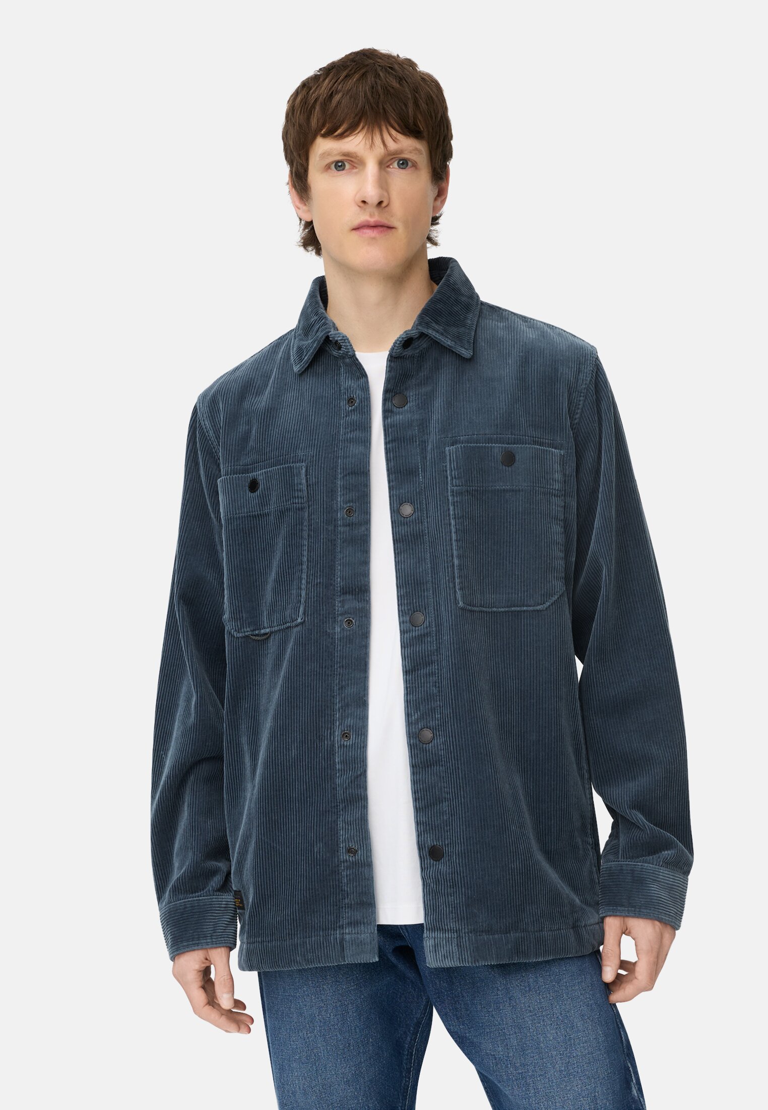 Men Corduroy overshirt with snap buttons Ink blue worn front