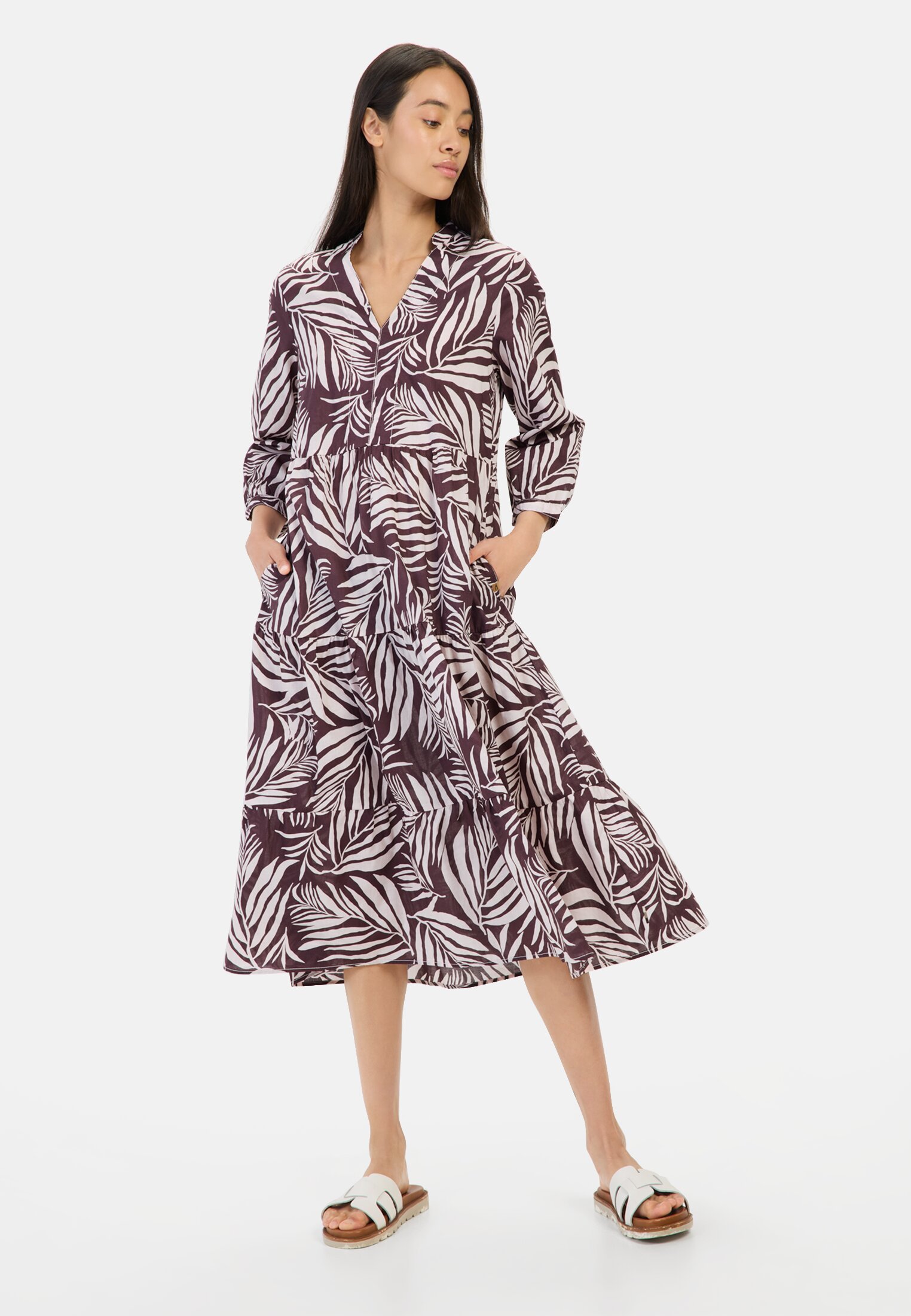 Women Midi summer dress with all-over print Dark Red worn front