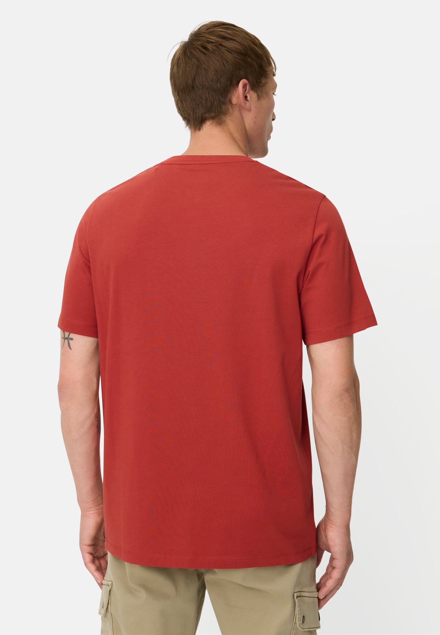 Men FleXXXactive© T-shirt with 4-way stretch Terra Red worn back