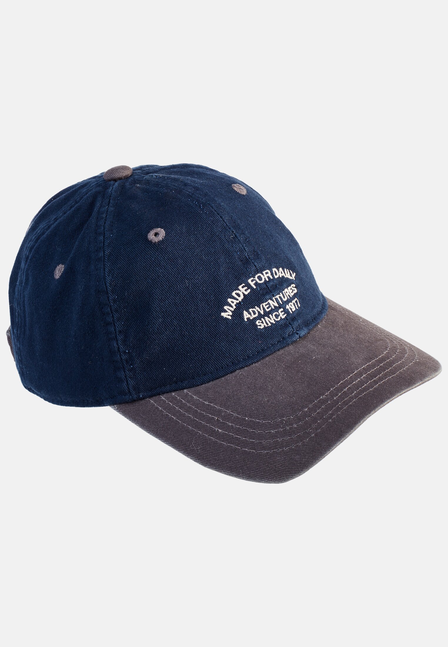 Men Cap made from cotton twill Blue frontal front