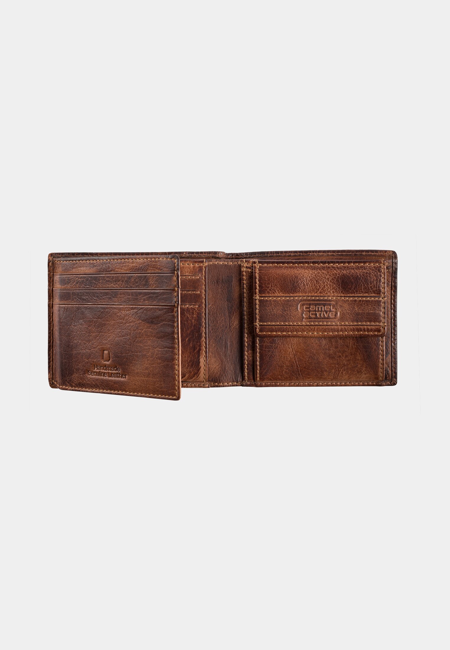 Men Wallet made from genuine leather Brown front close