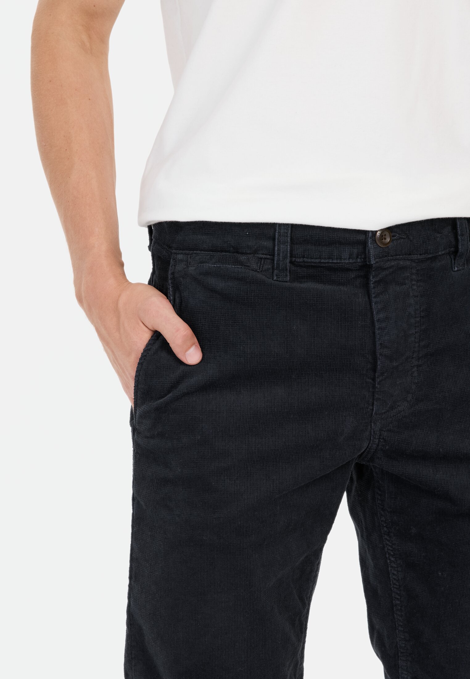 Men Relaxed fit corduroy chinos with thermal lining Dark Blue