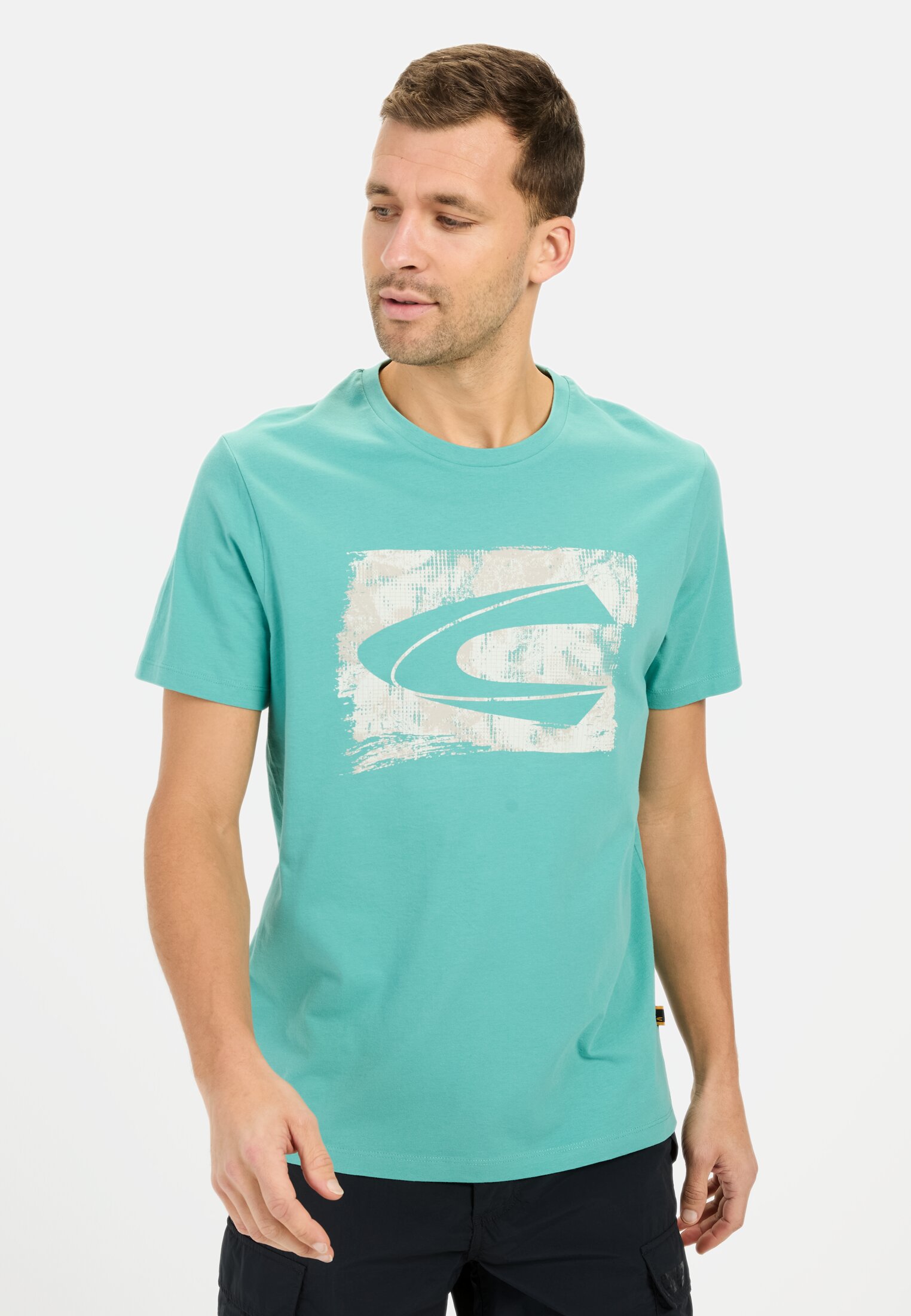 Men T-shirt made from organic cotton Agave Green worn front