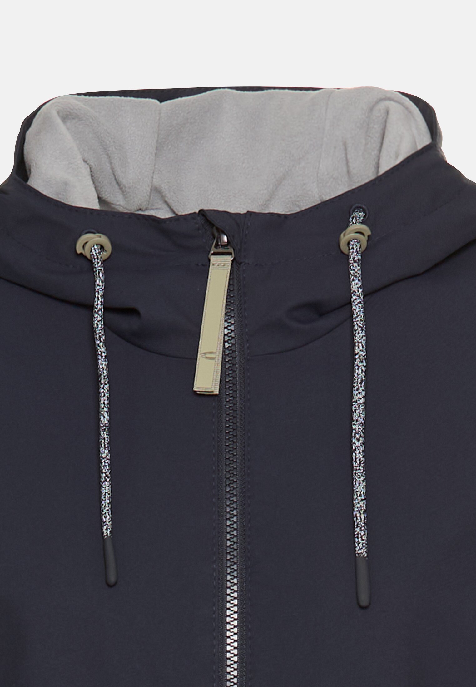 Vrouwen Functioneel jack van lichtgewicht softshell met capuchon en reflecterende details Donkerblauw front dichtbij