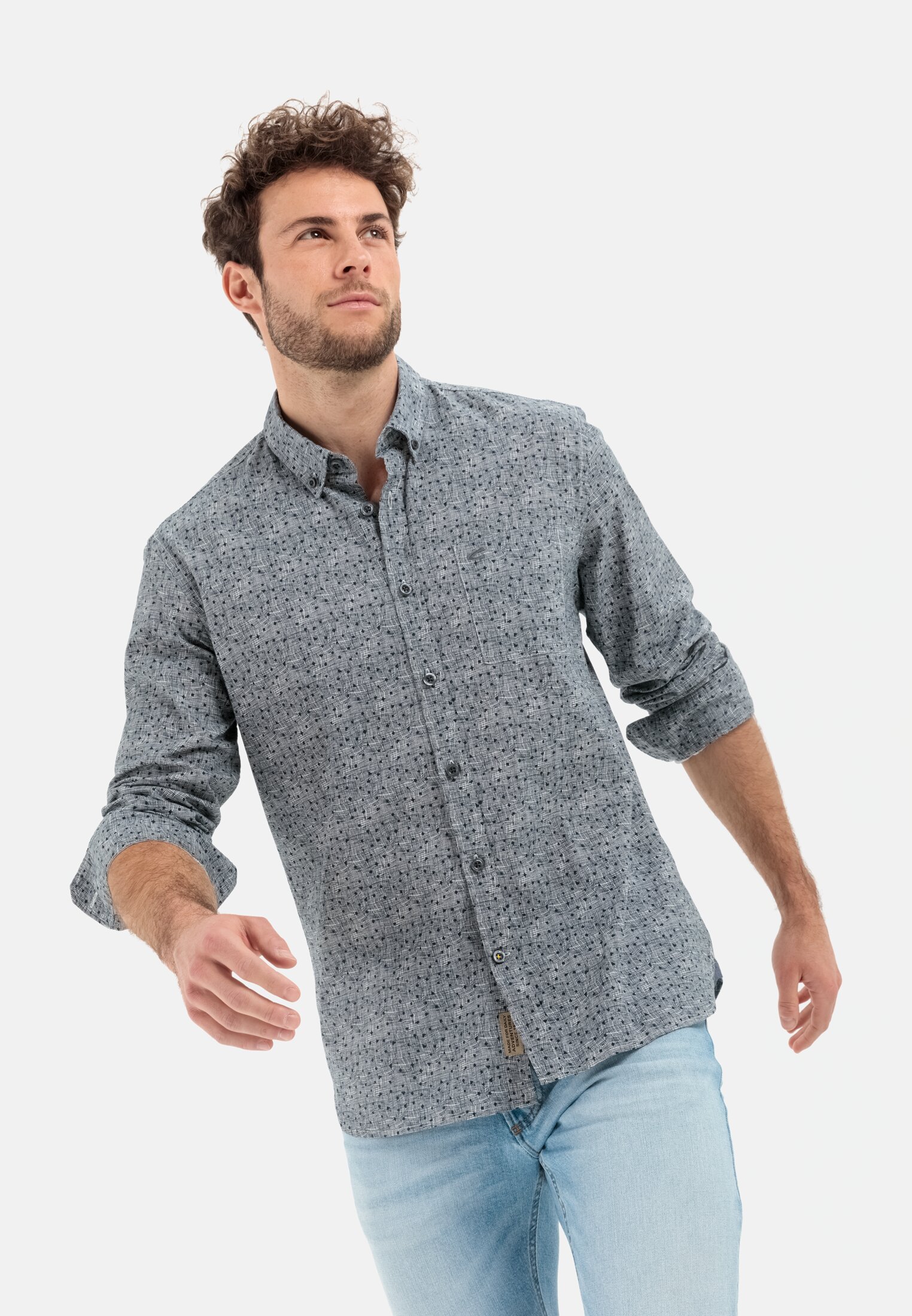 Men Casual shirt with allover print in cotton Blue worn emotional