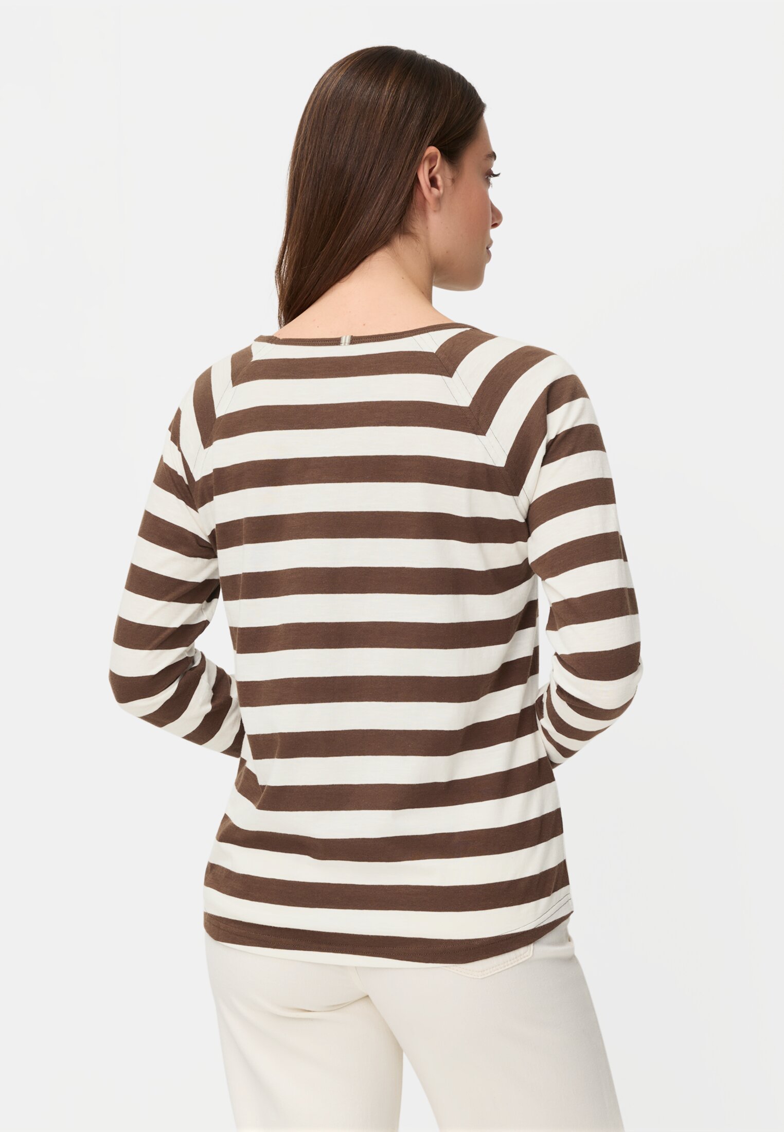 Women Long sleeve shirt made of pure cotton Brown worn back