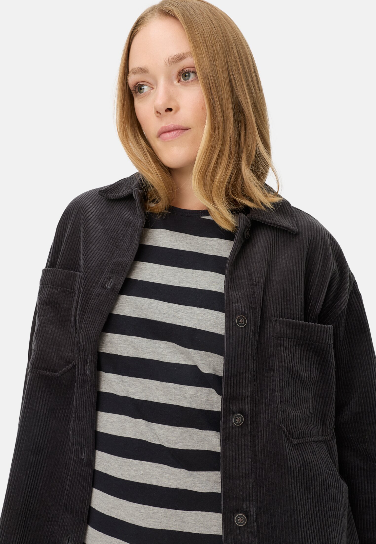 Damen Gestreiftes Langarmshirt mit Raglanärmeln Kaviar getragen emotional