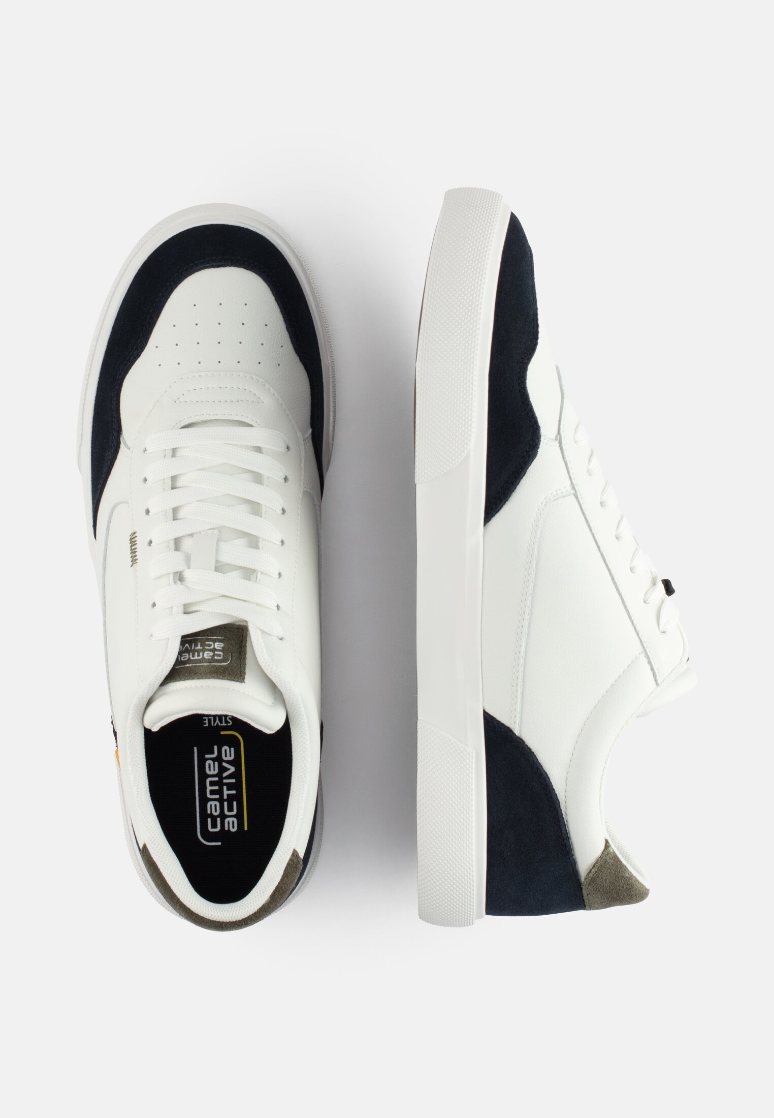 Herren Sneaker aus Leder Blau frontal oben