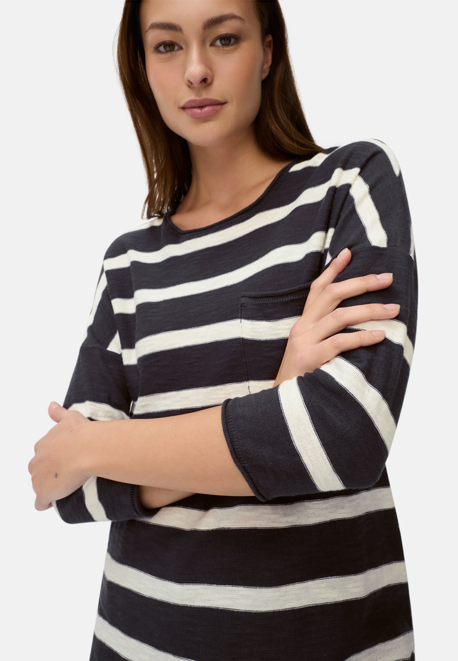 Women Boxy knit sweater with 3/4 sleeves Midnight Blue worn emotional