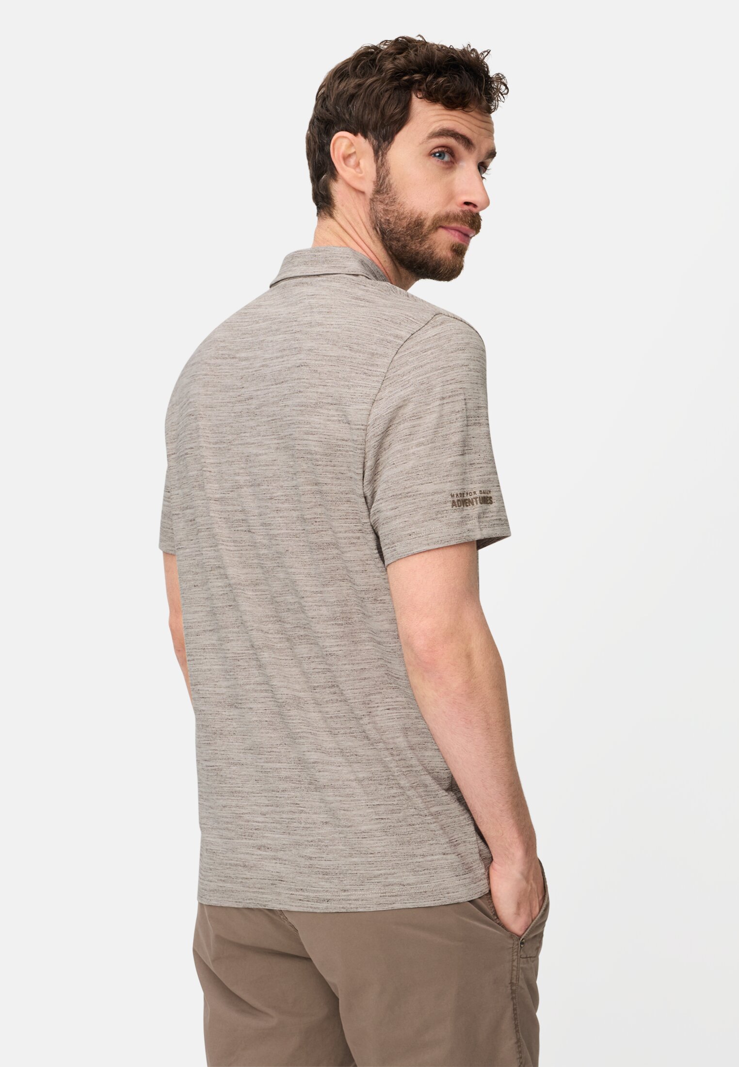 Men Polo shirt with Quick Dry function Mud Brown worn back