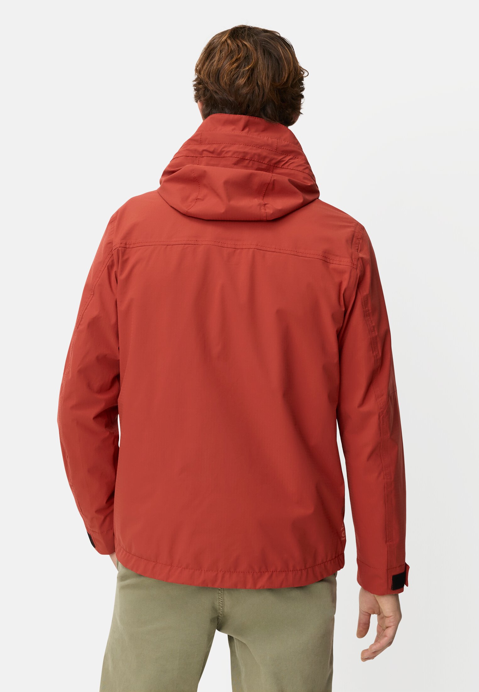 Herren teXXXactive® Blouson mit abnehmbarer Kapuze Rot getragen hinten