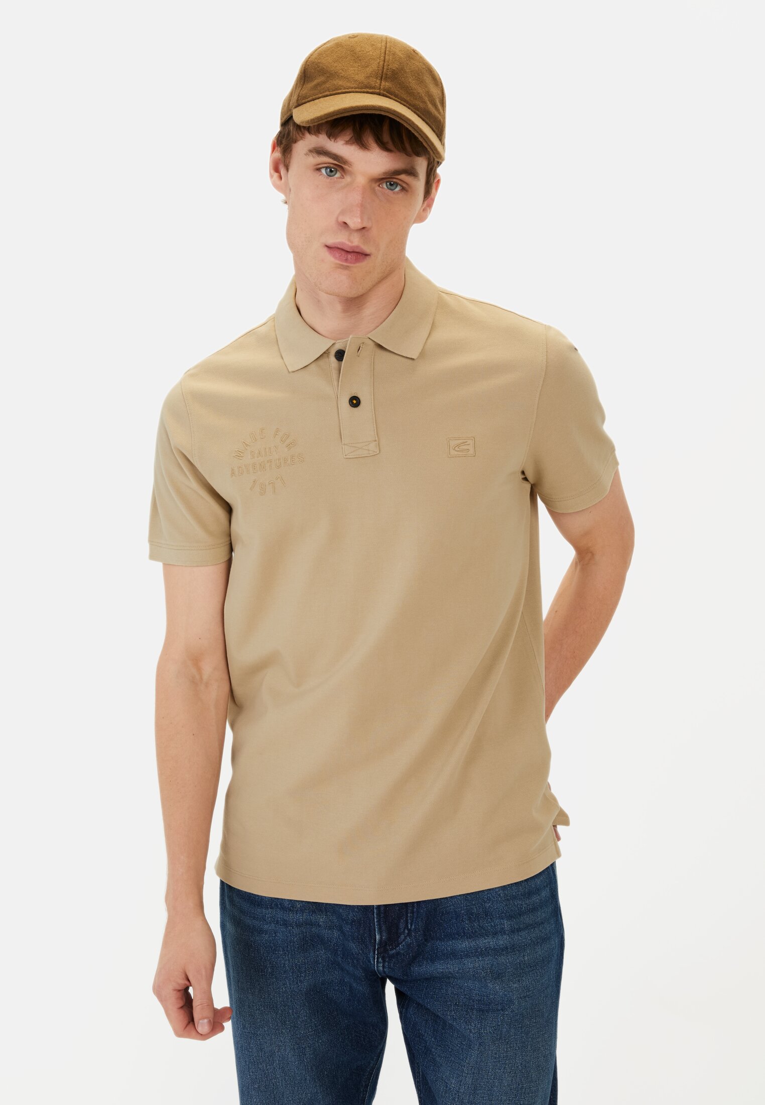 Men Short-sleeve polo shirt made of cotton Sand worn front